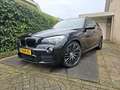BMW X1 xDrive28i Executive M-Pakket Pano-Dak Navi Zwart - thumbnail 1