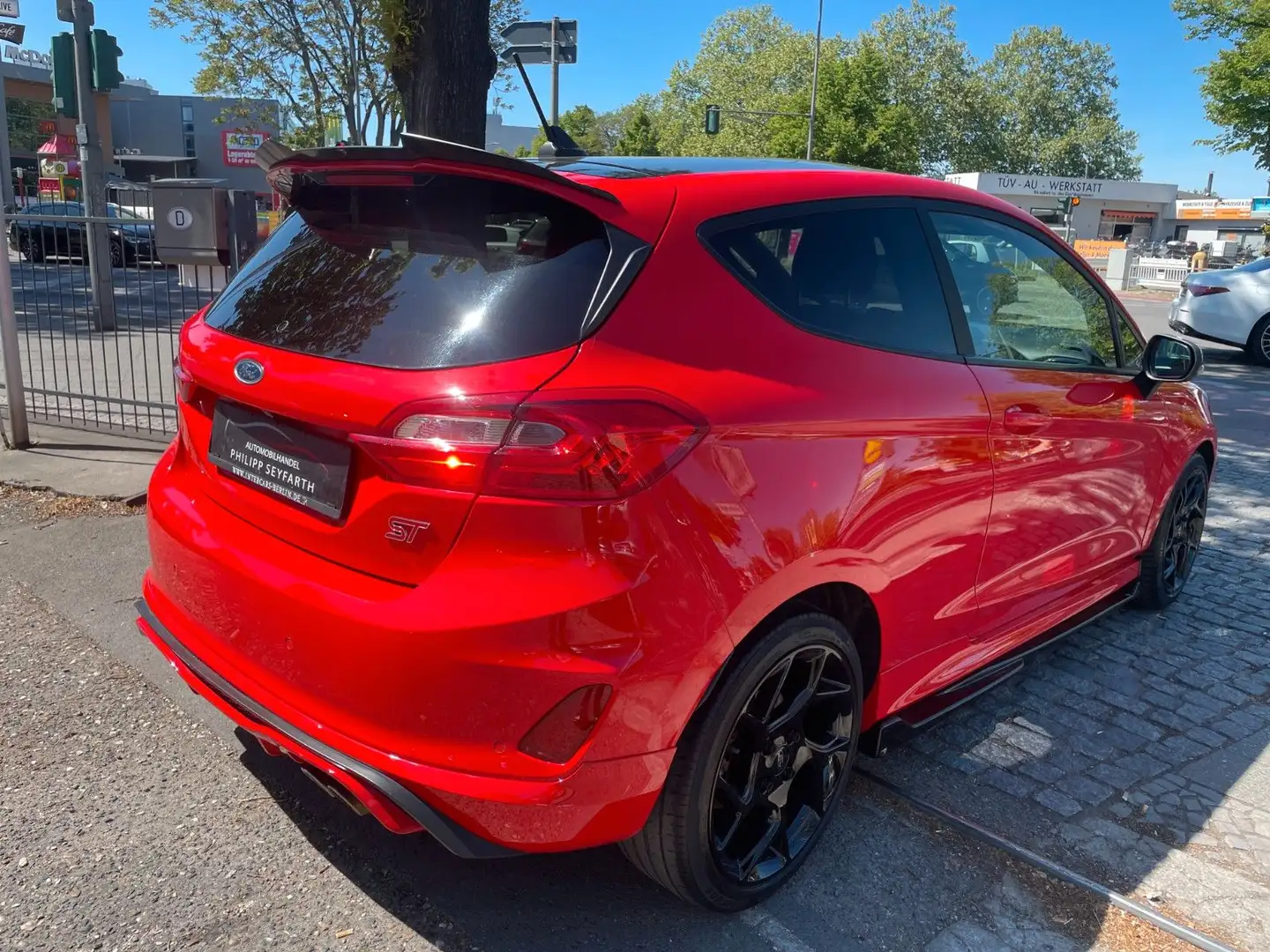 Ford Fiesta 1,5 EcoBoost ST*SPORT*KLIMA*KAMERA*LED* Rot - 2