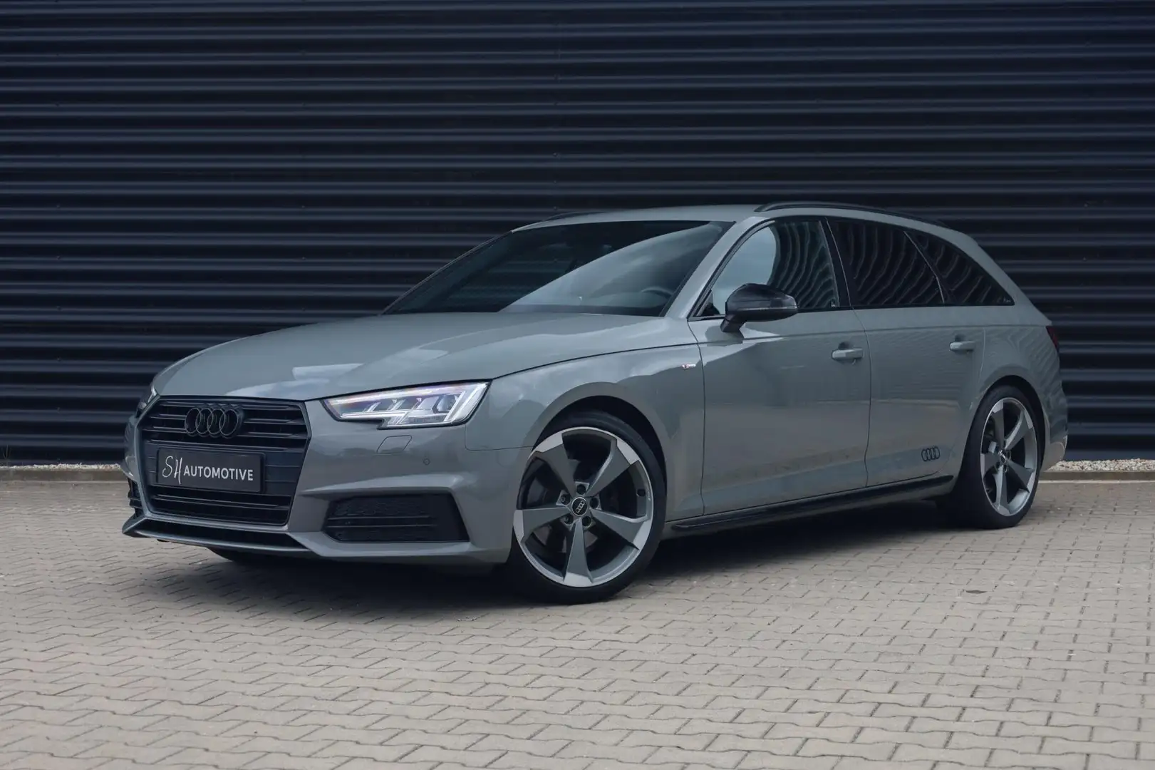 Audi A4 Avant 1.4 TFSI 3x S Line / CARPLAY / VIRTUAL COCKP Grijs - 2