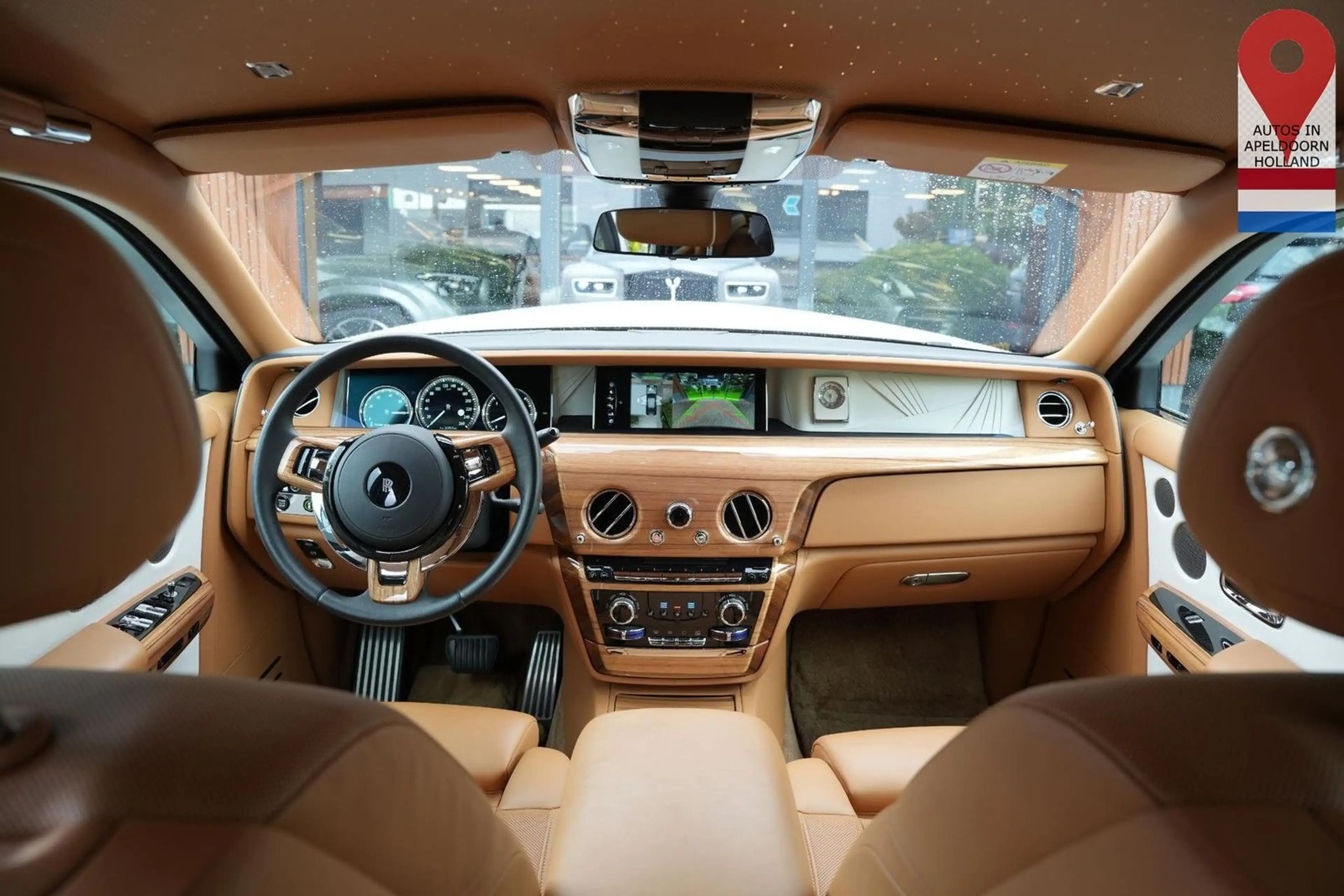 Rolls-Royce Phantom 6.7 V12 Starlight Headliner Rear Theatre — photo 2