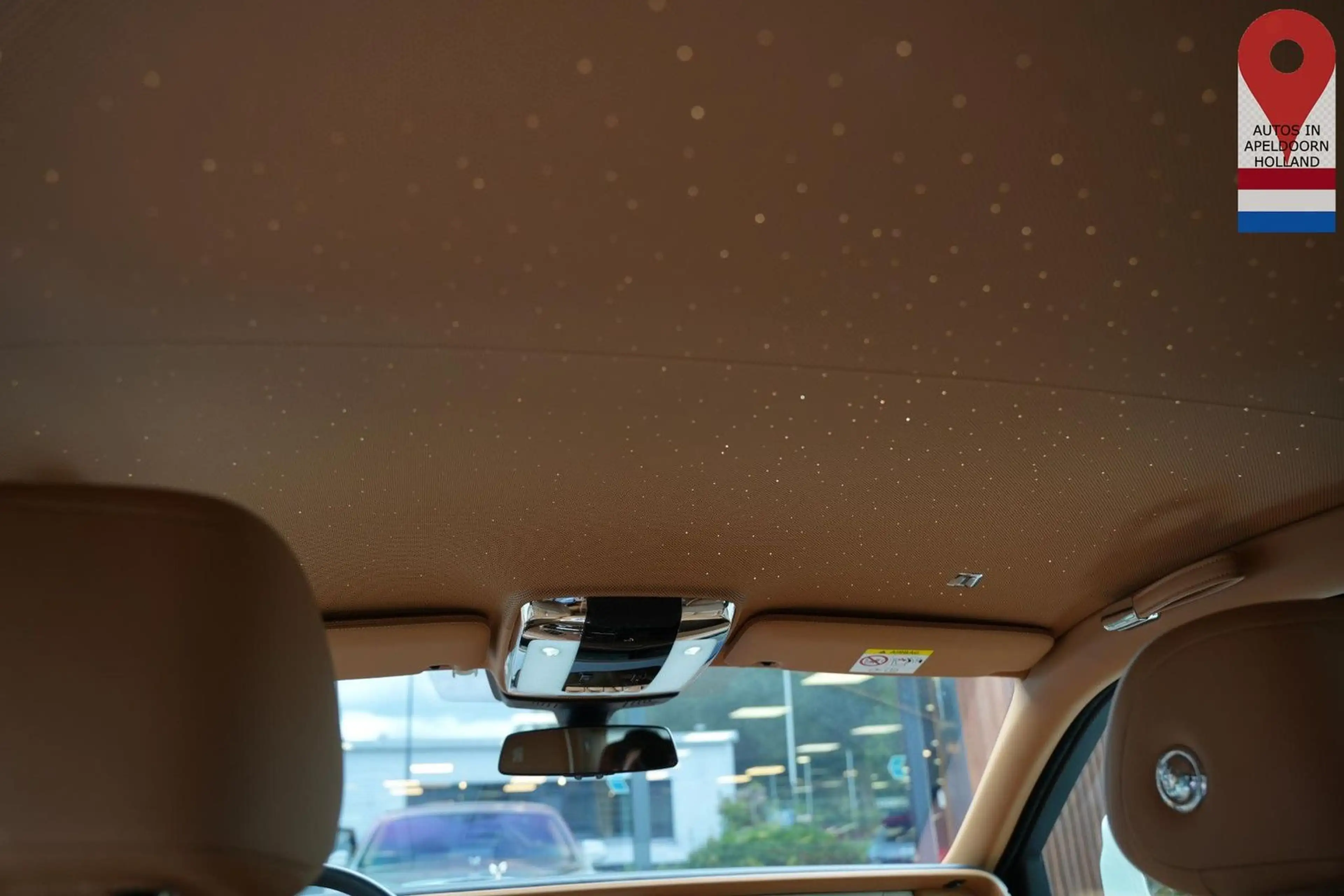 Rolls-Royce Phantom 6.7 V12 Starlight Headliner Rear Theatre — photo 5