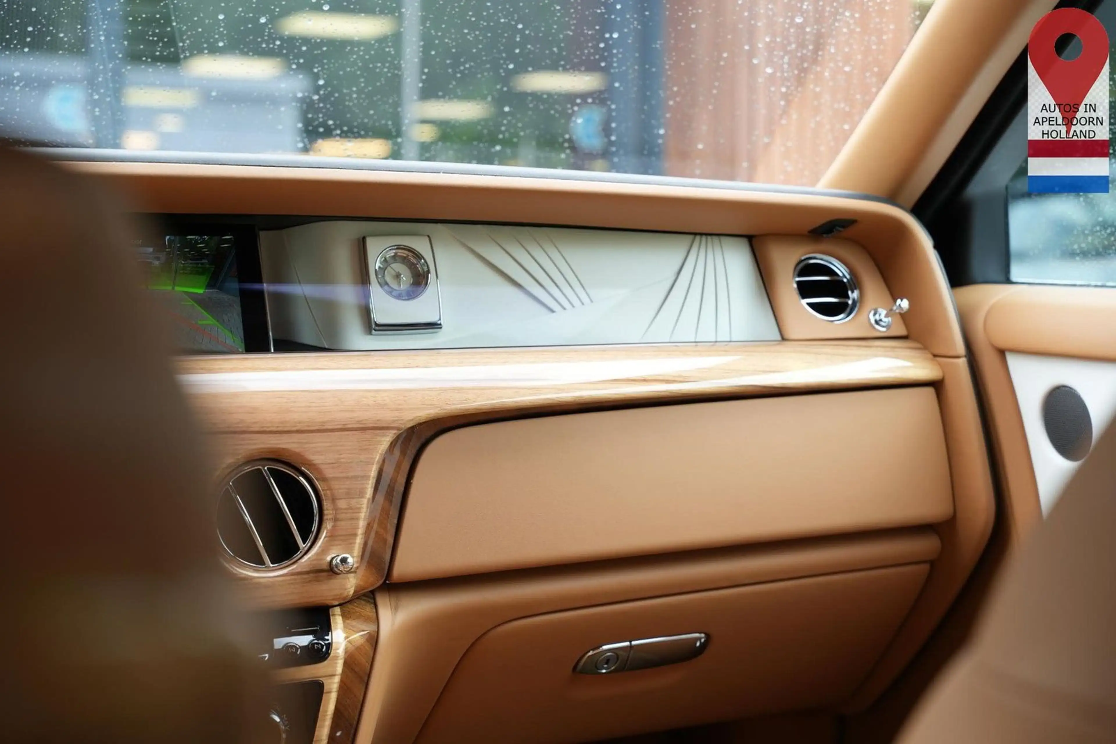 Rolls-Royce Phantom 6.7 V12 Starlight Headliner Rear Theatre — photo 9