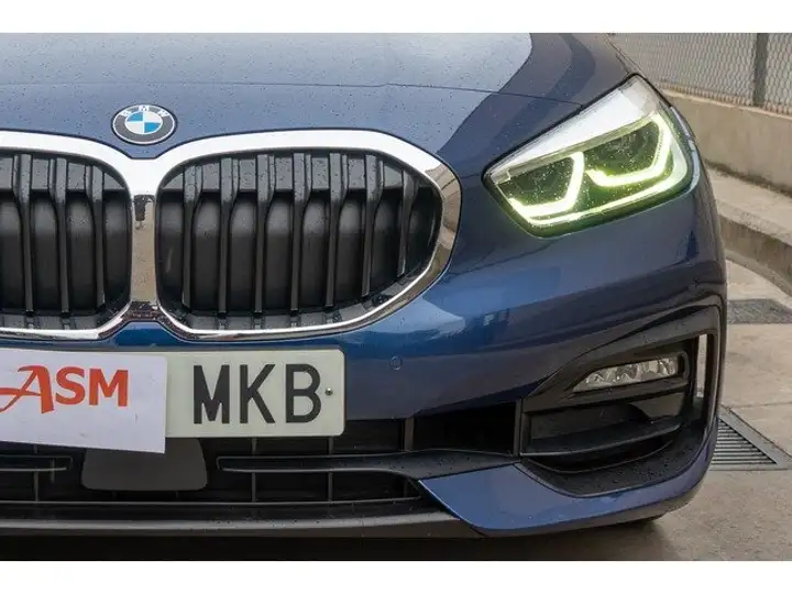 BMW Serie 1 118d (F40) 2023, foto 31