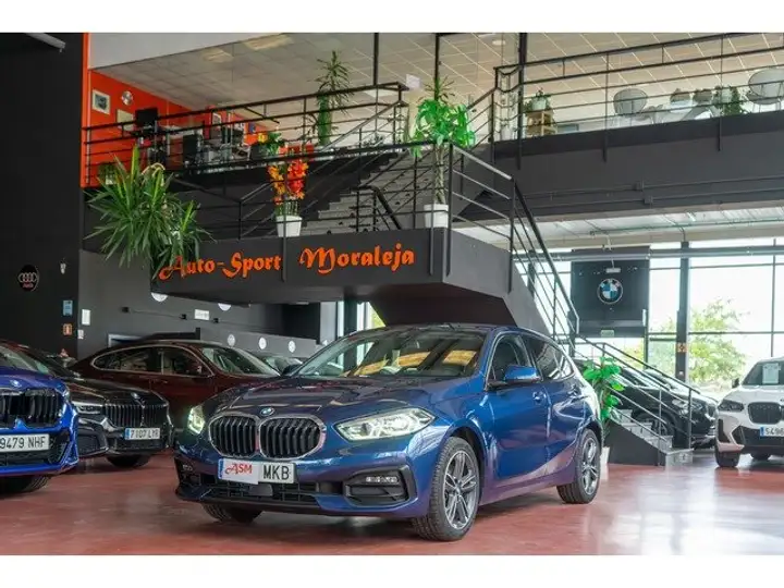 BMW Serie 1 118d (F40) 2023, foto 26