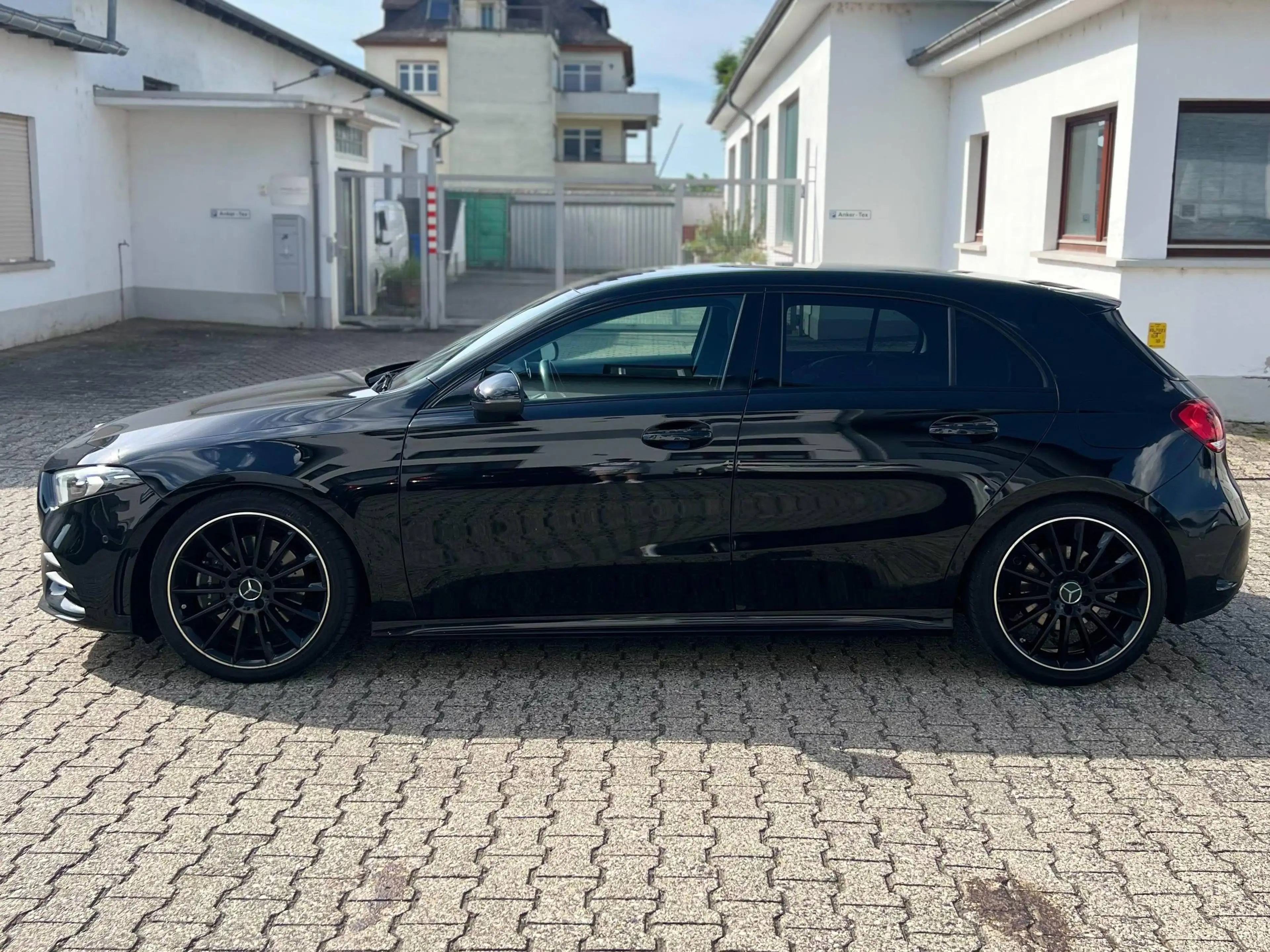 Mercedes-Benz A 220 A 220*AMG*MBUX*MULTI LED*ALL BLACK