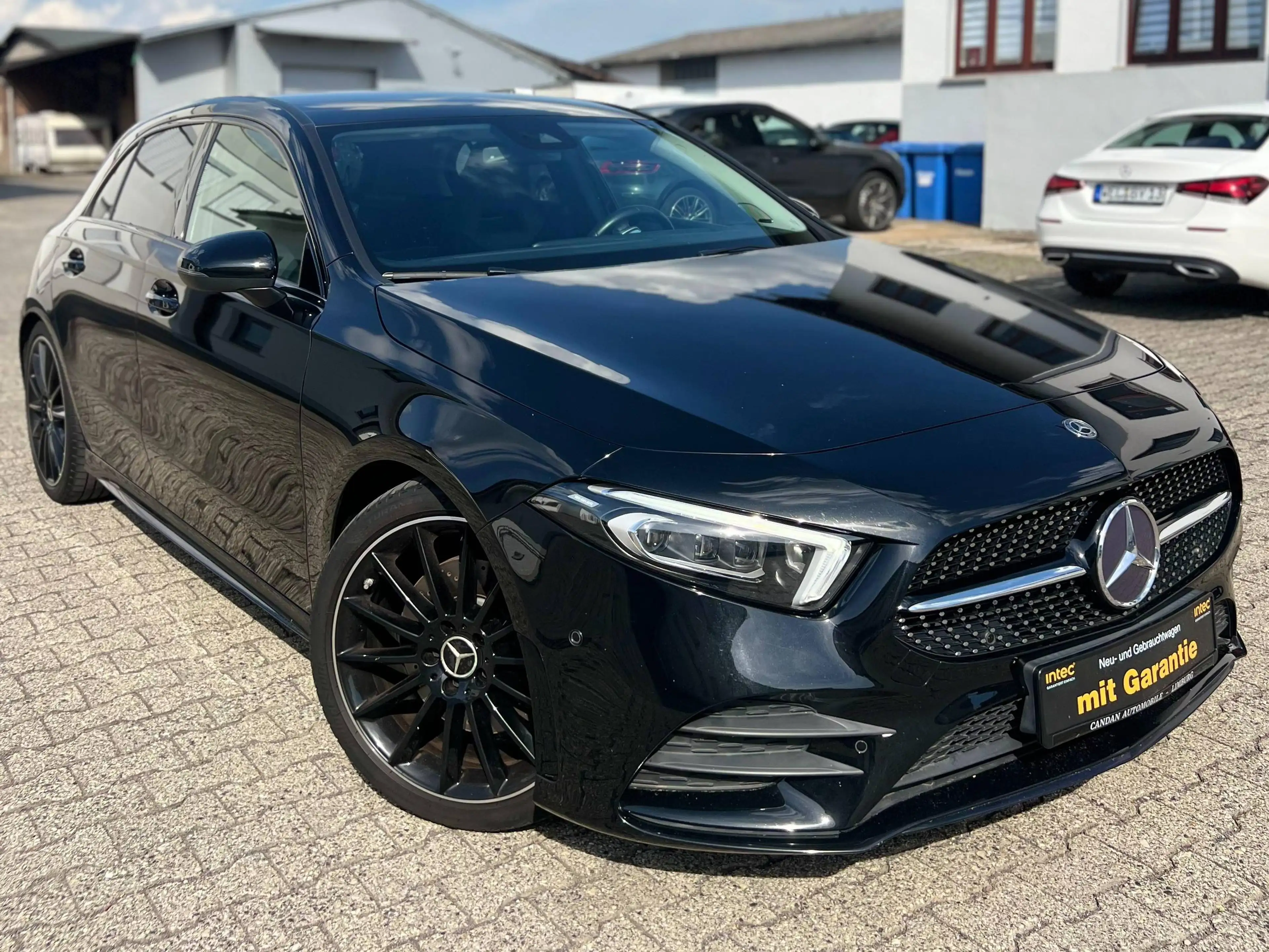 Mercedes-Benz A 220 A 220*AMG*MBUX*MULTI LED*ALL BLACK — photo 3