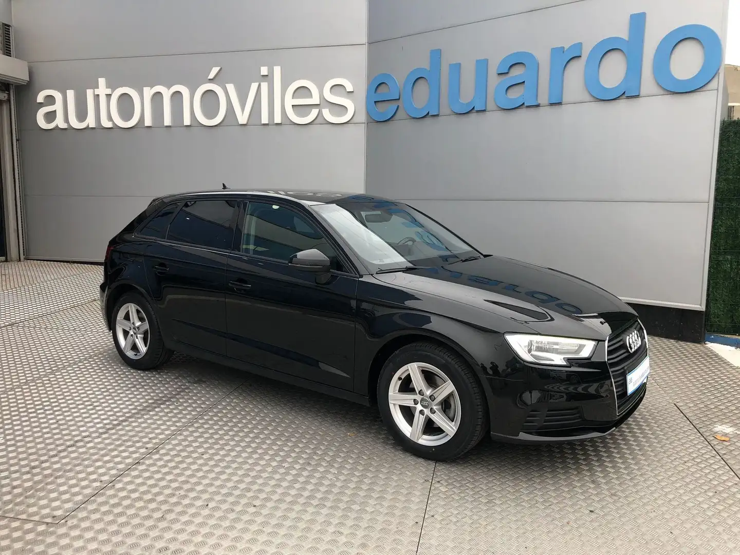Audi A3 35 TFSI 150cv Negro - 1