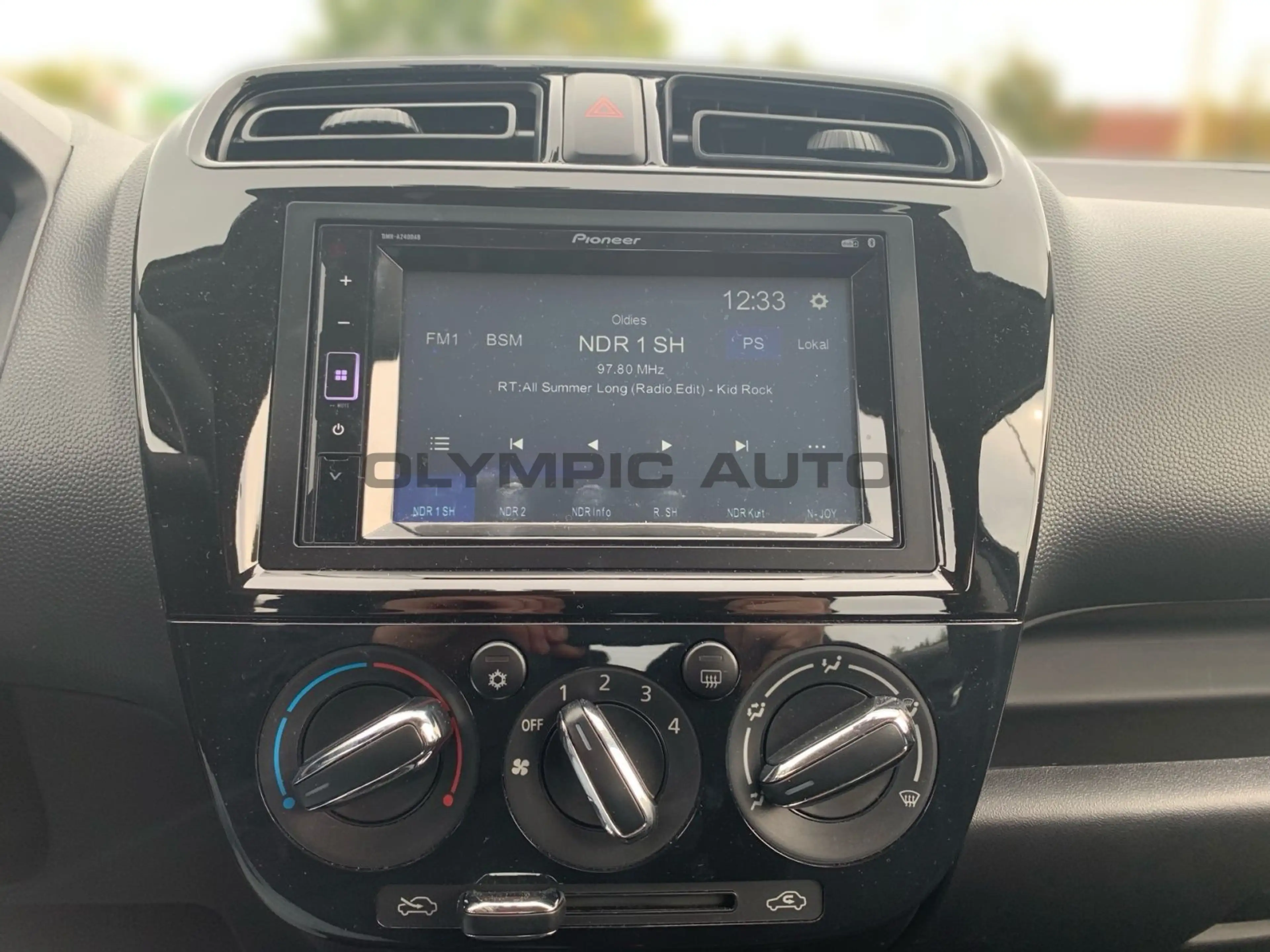 Mitsubishi Space Star Select 1,2 l KLIMA ZV RADIO GJR — photo 9