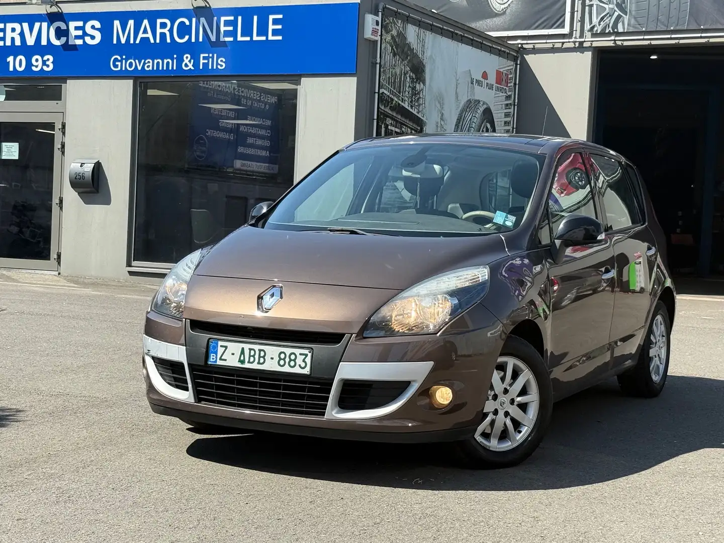 Renault Scenic 15dCi *Euro 5* panoramique* impeccable - 1