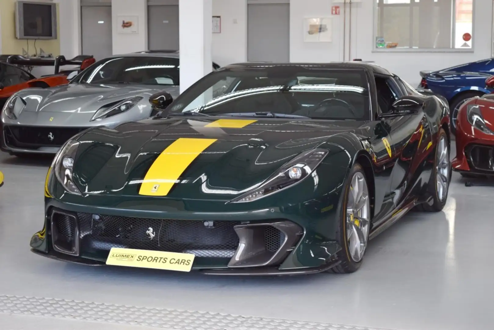 Ferrari 812 Competizione Aperta Grün - 1