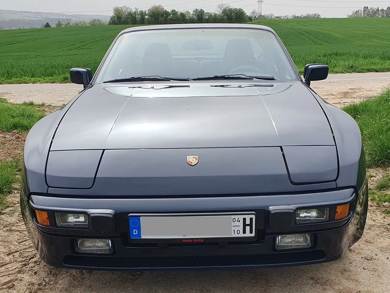 Porsche 944