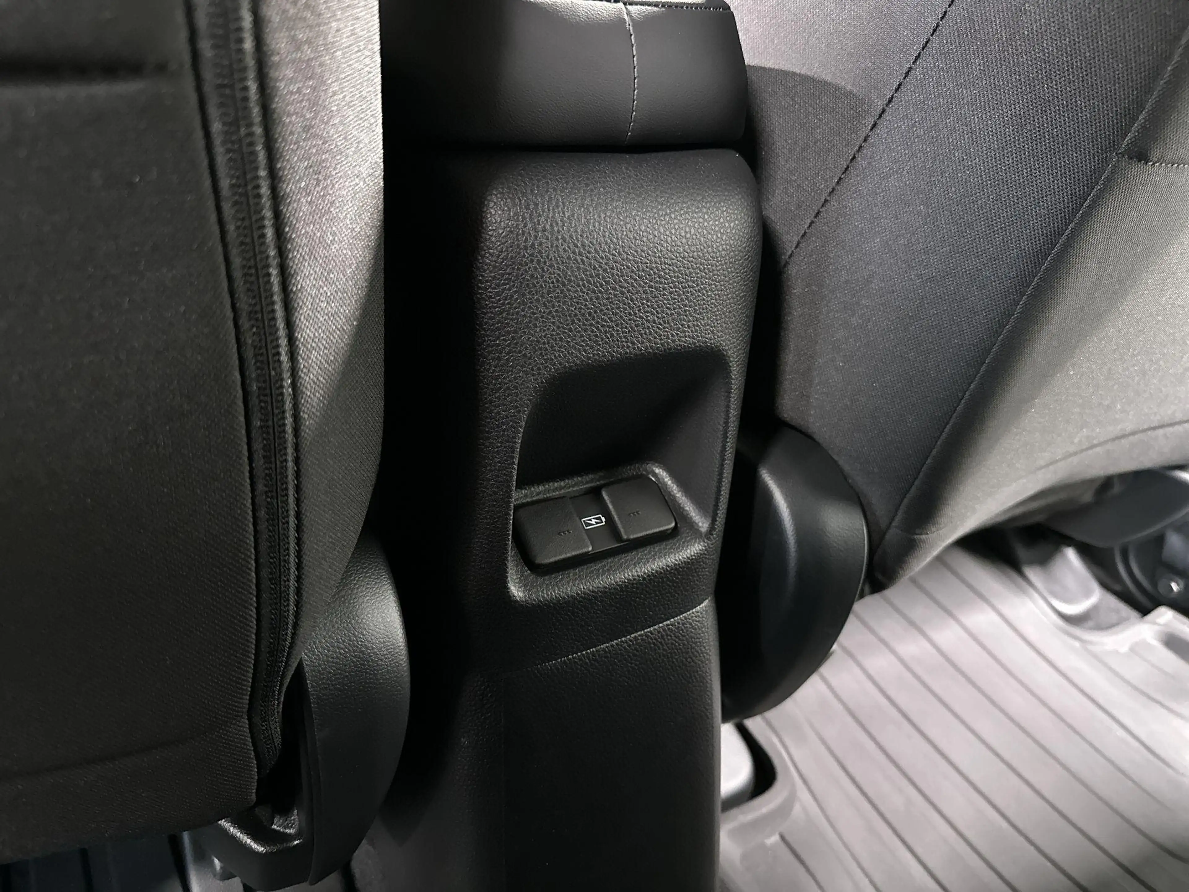 Honda Jazz 1.5 e:HEV Advance Crosstar Automaat | Camera | LED — photo 44