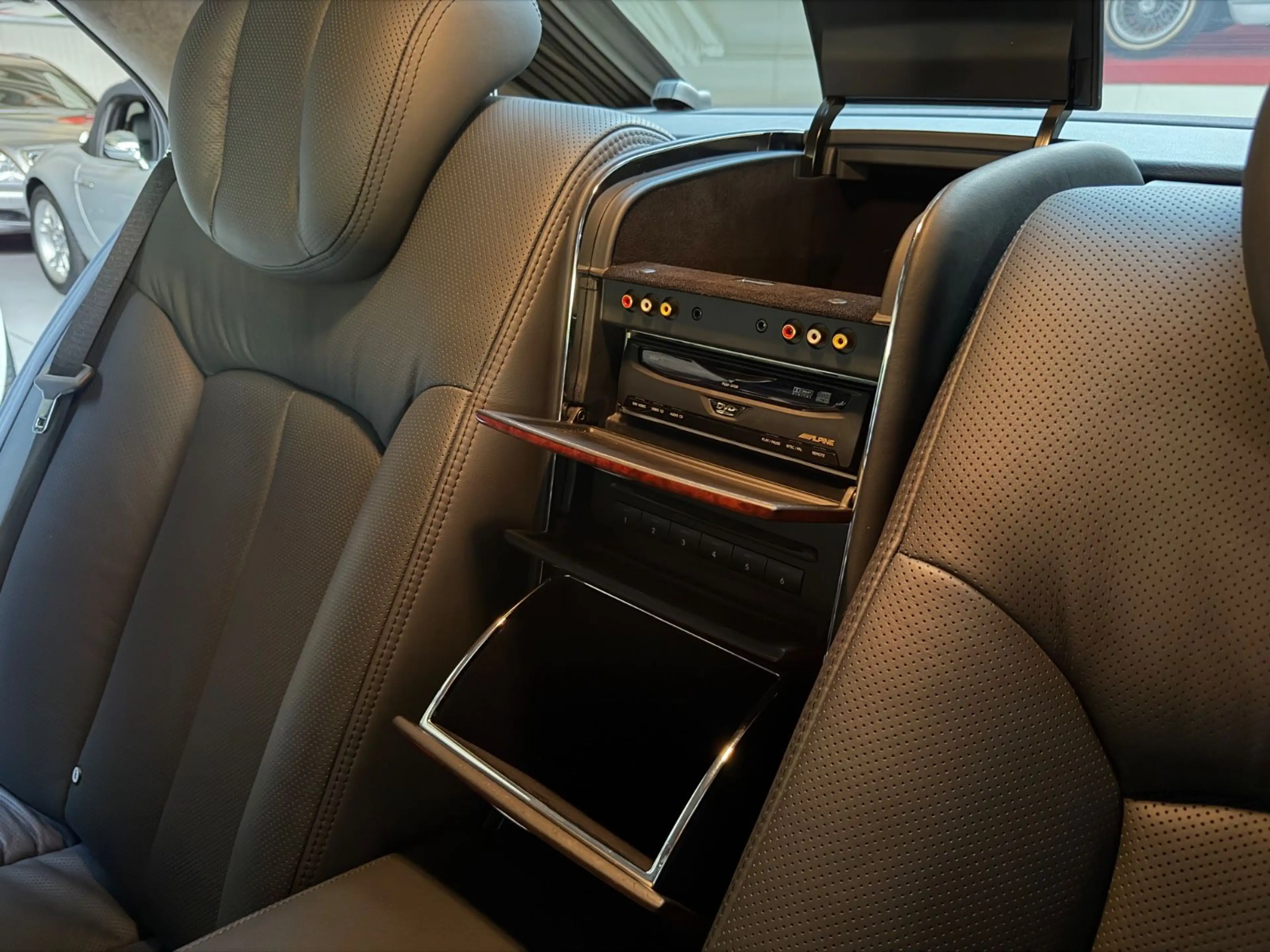 Maybach 57 Caspi Schwarz Amboina Distronic Service MwSt — photo 15