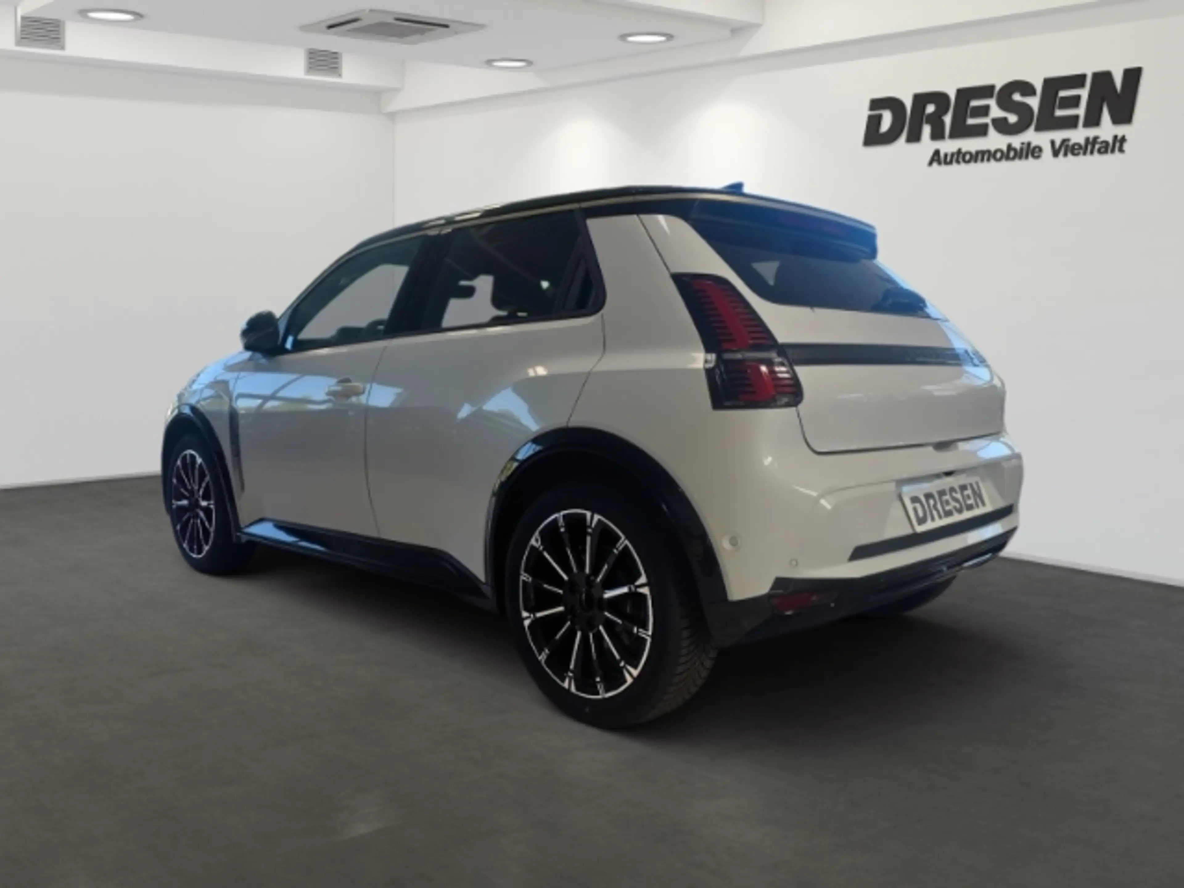 Renault R 5 E-Tech Iconic 150 Comfort Range ALLWETTERREIFEN SA — photo 4
