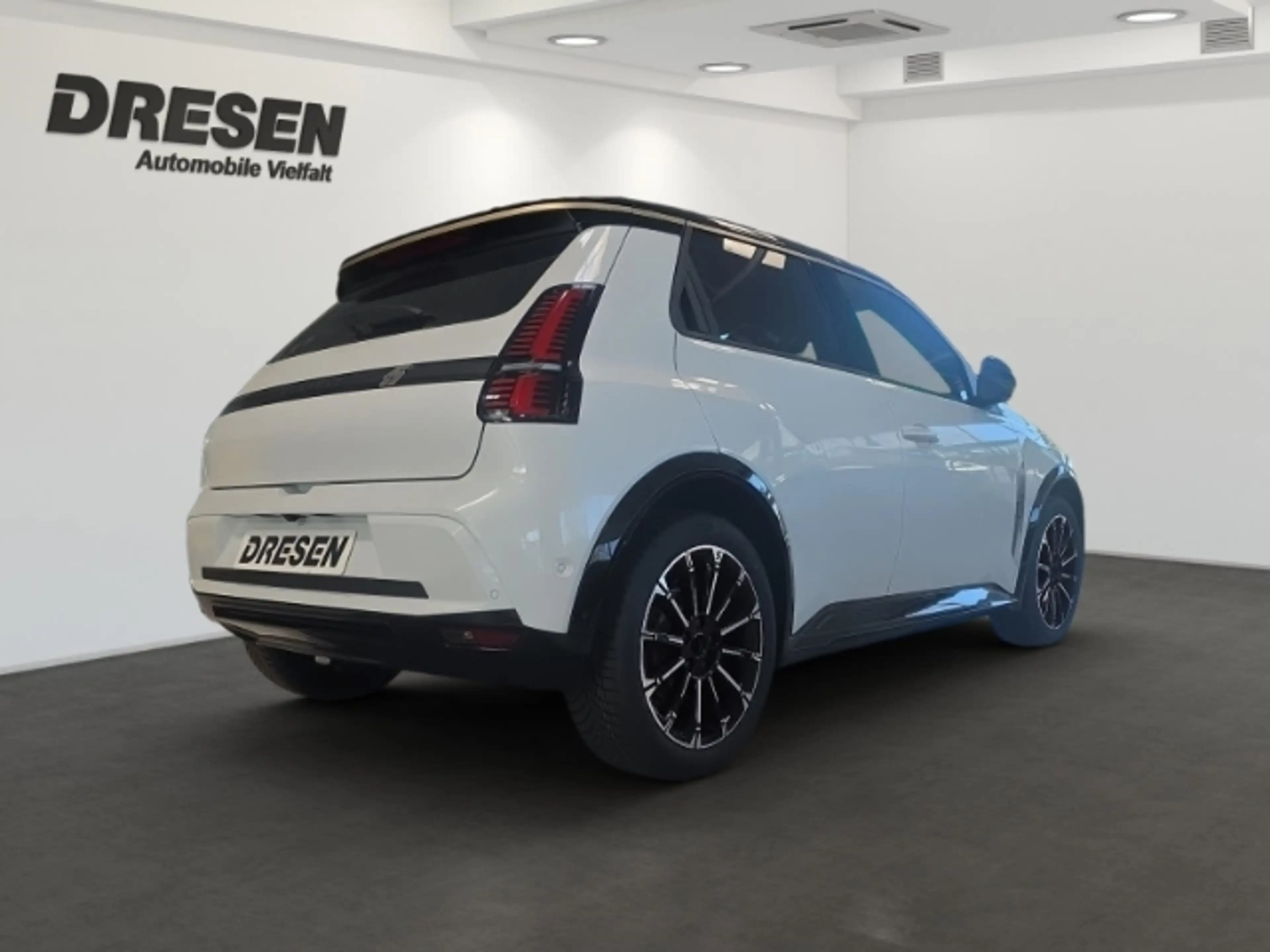 Renault R 5 E-Tech Iconic 150 Comfort Range ALLWETTERREIFEN SA — photo 3