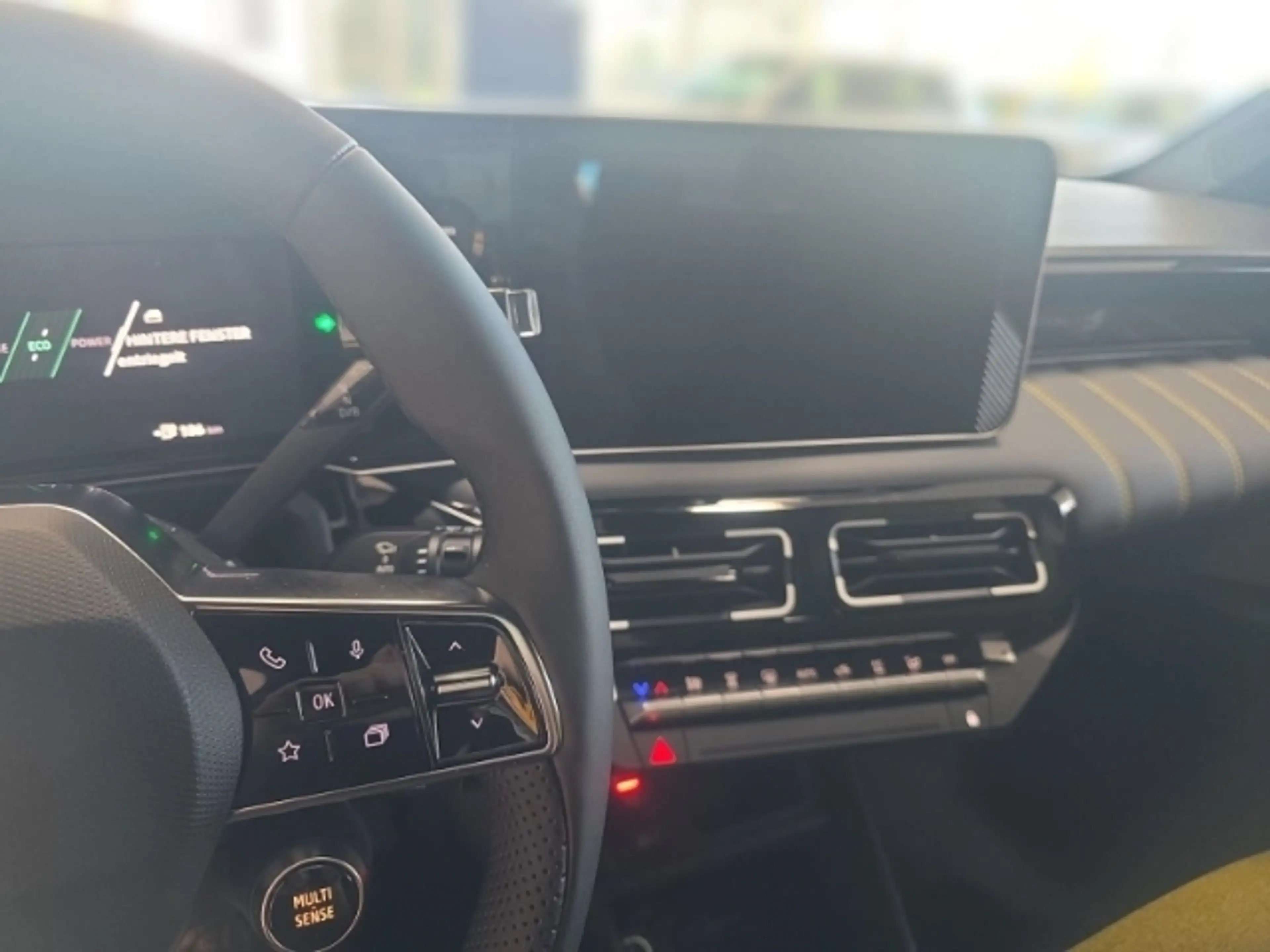 Renault R 5 E-Tech Iconic 150 Comfort Range ALLWETTERREIFEN SA — photo 9