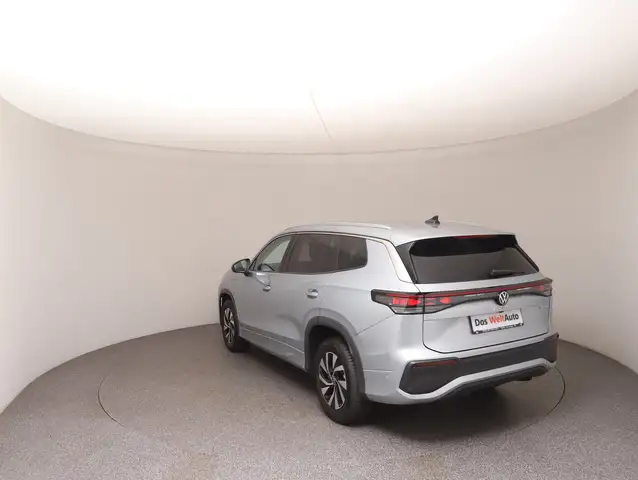 Volkswagen Tayron view 5