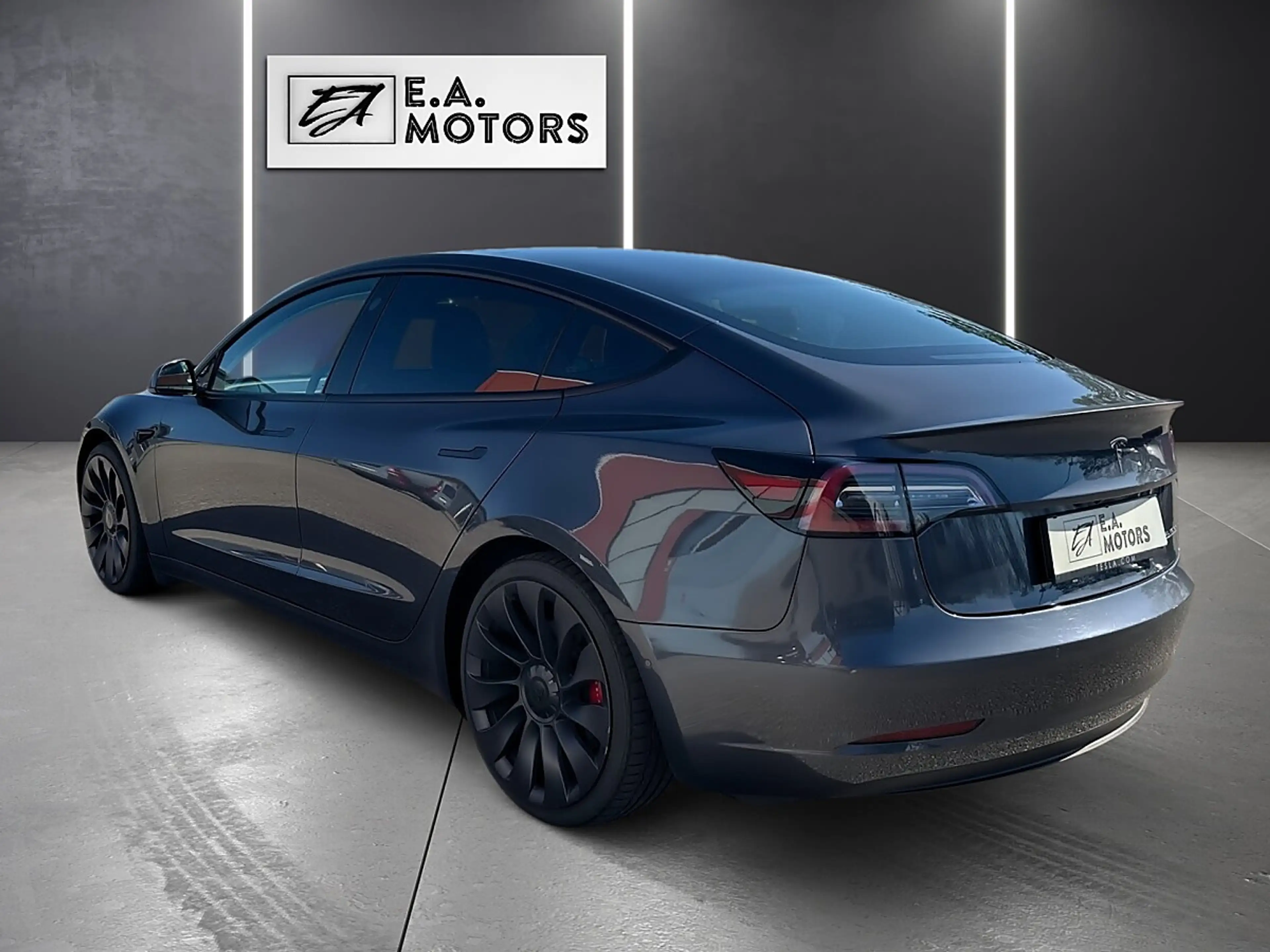 Tesla Model 3 Performance AWD / 1.Hand — photo 7