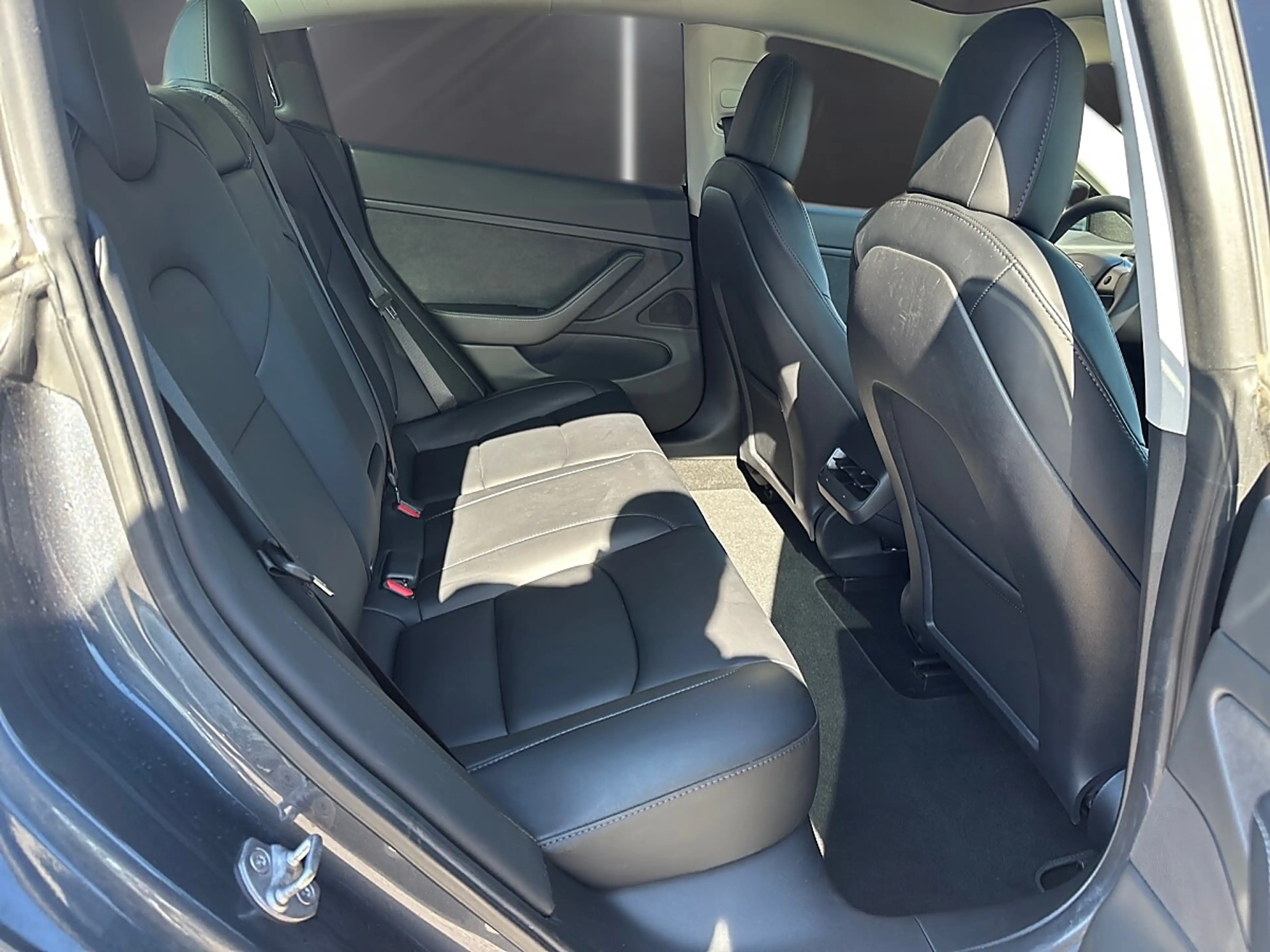 Tesla Model 3 Performance AWD / 1.Hand — photo 15