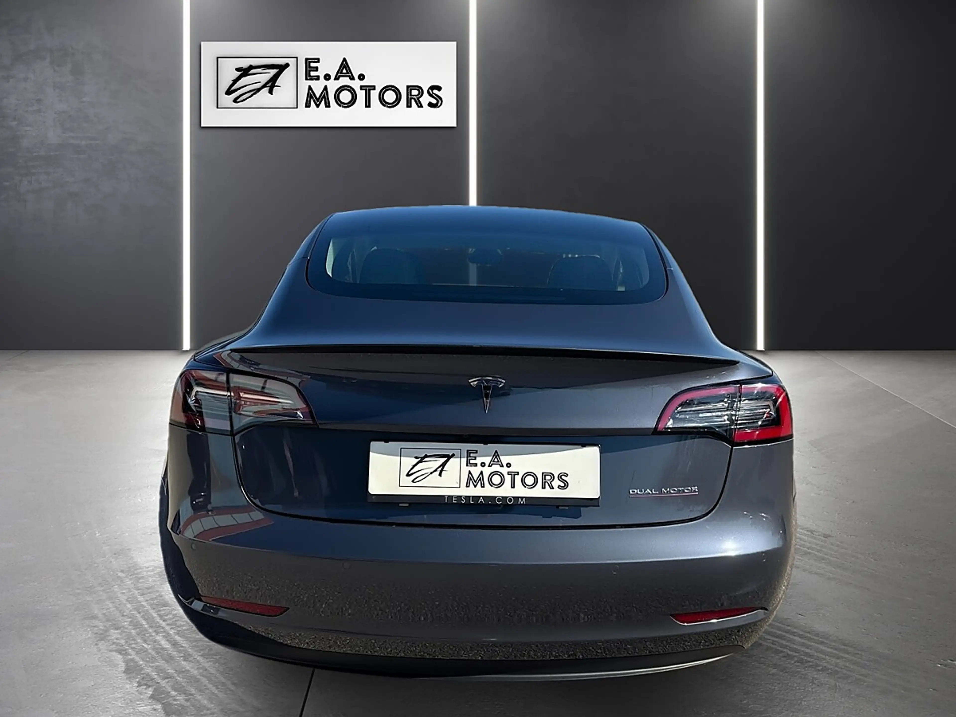 Tesla Model 3 Performance AWD / 1.Hand — photo 6