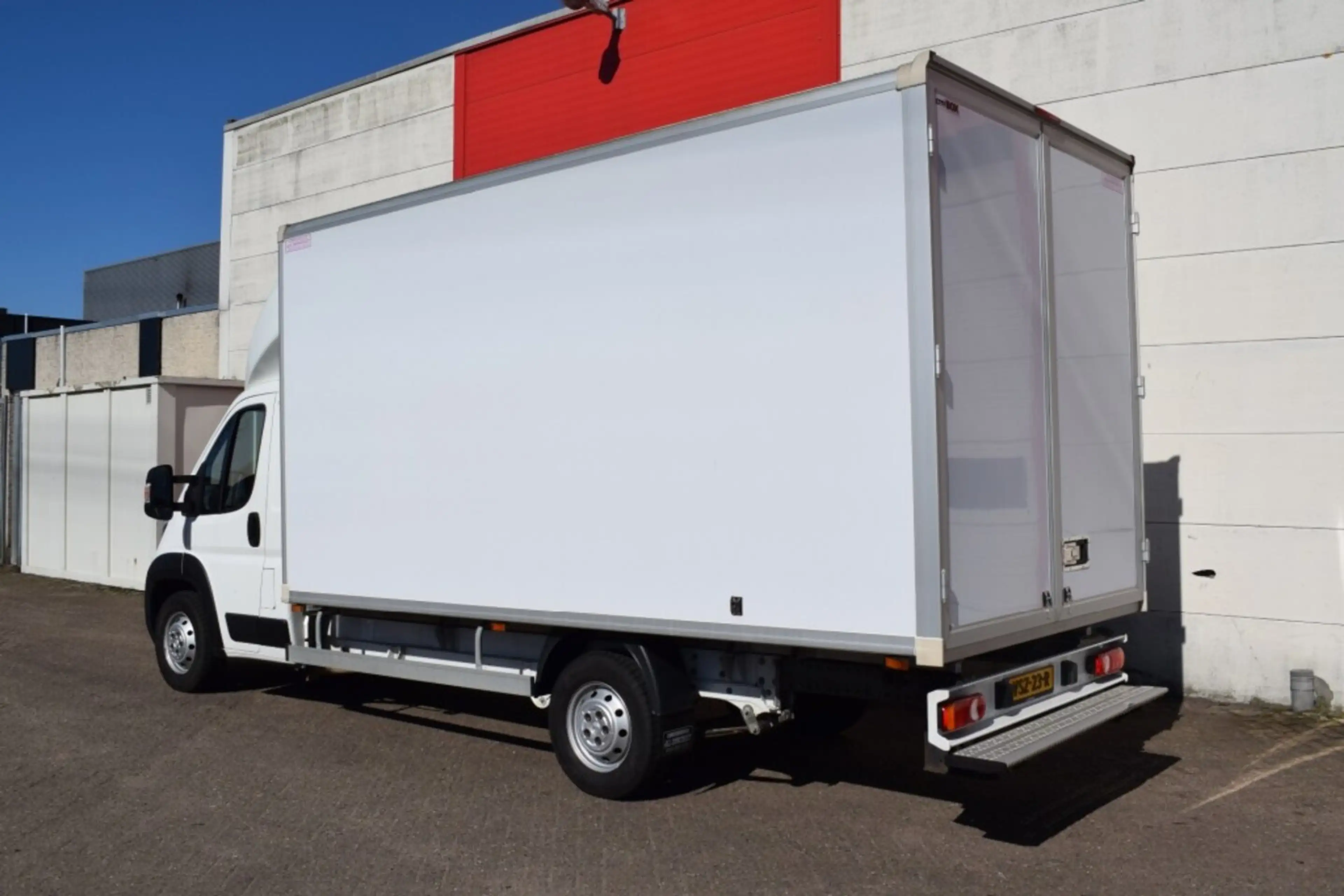 Peugeot Boxer 335 2.2 HDI L4 BAKWAGEN DAKSPOILER NAVI DAB CRUISE — photo 3