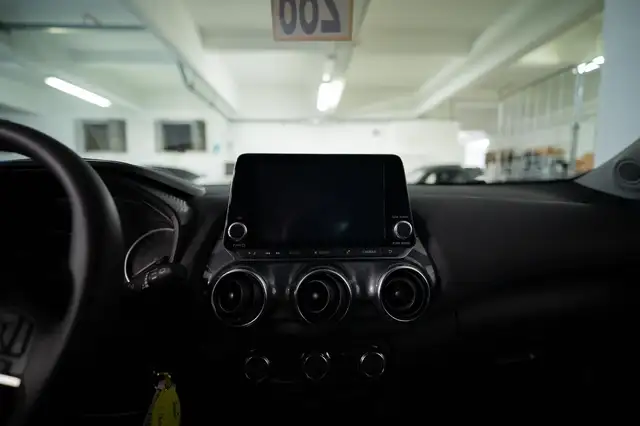 Nissan Juke view 11