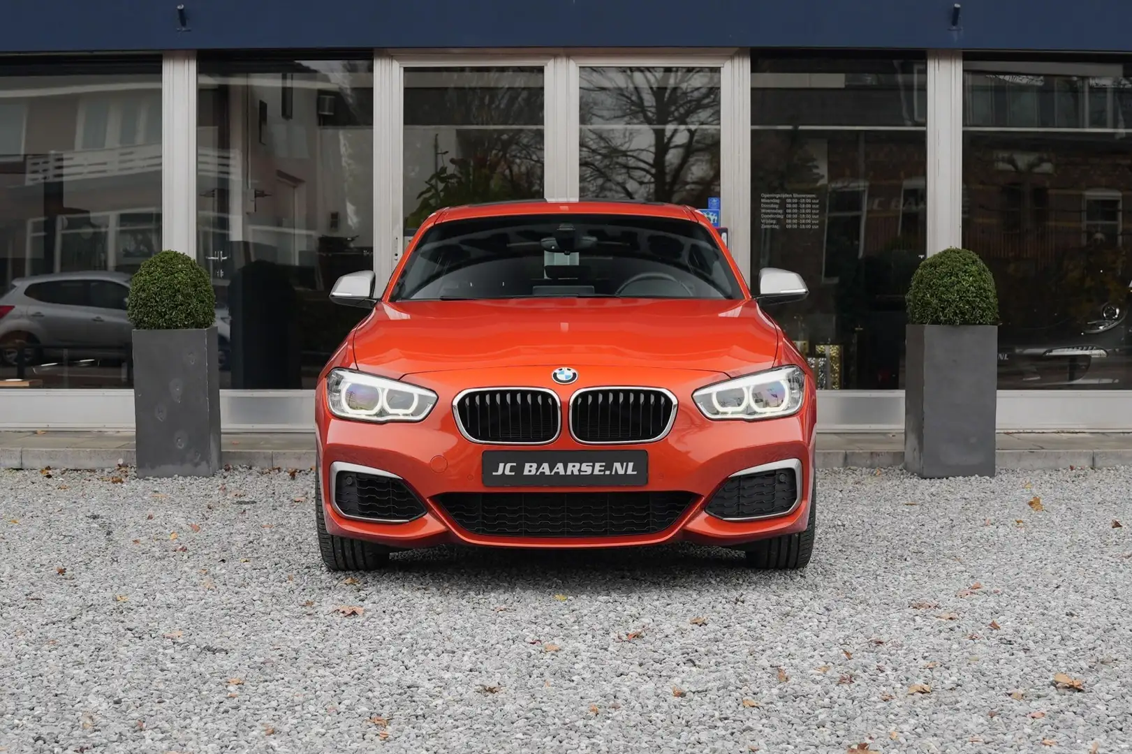 BMW 140 M140I HIGH EXEC narančasta - 2