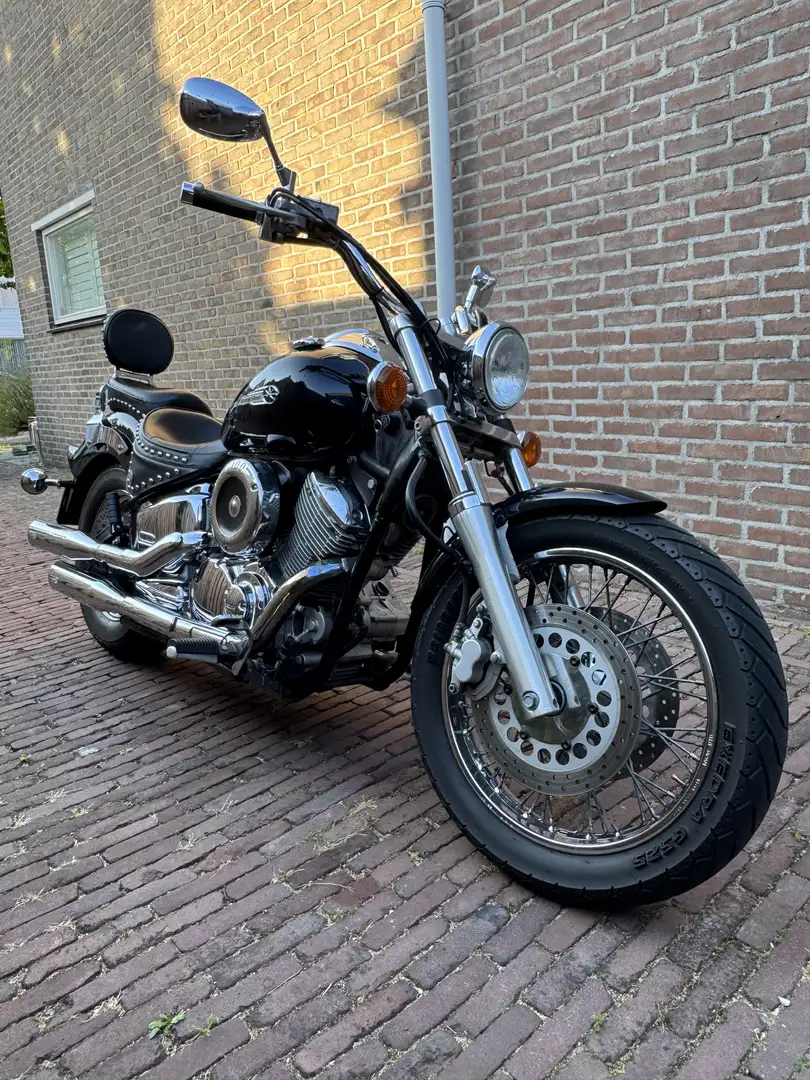 Yamaha XVS 1100 Custom Dragstar - 1