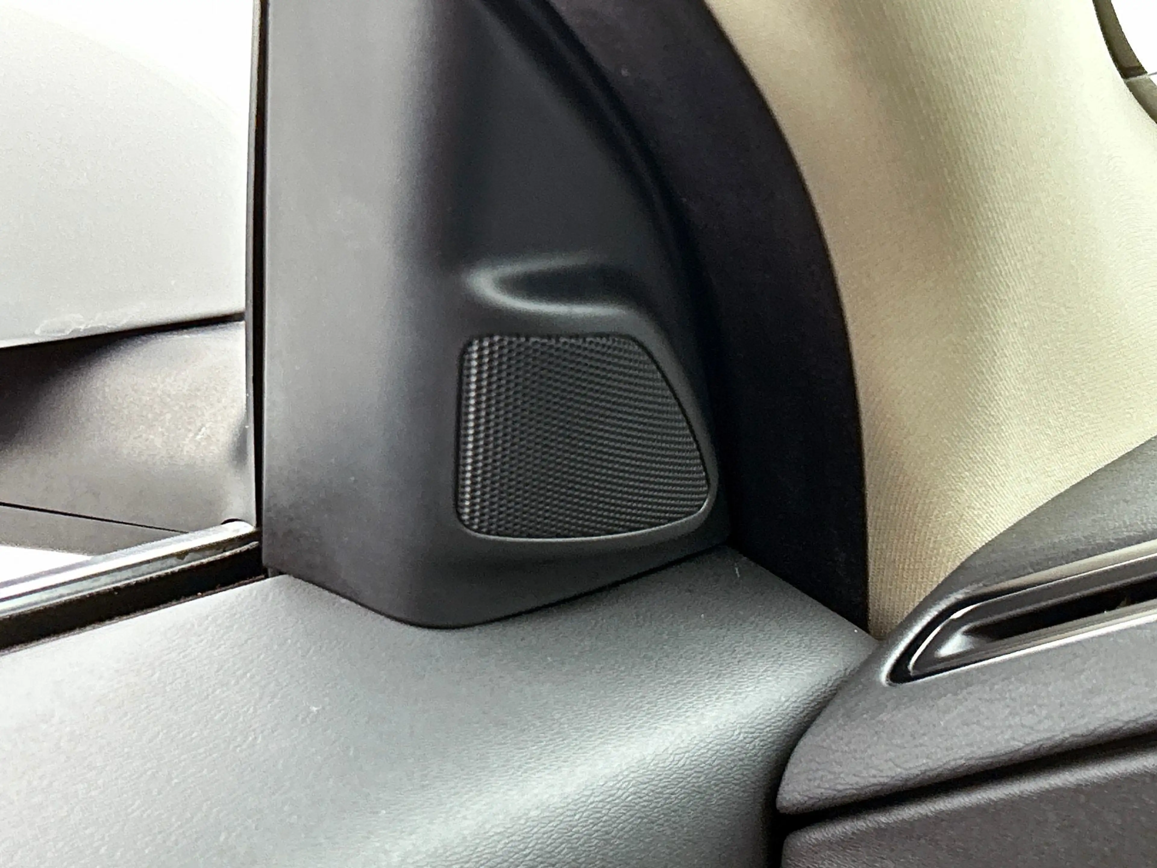 Volvo S80 2.5 T Momentum Automaat | Cruise Control | Navigat — photo 31