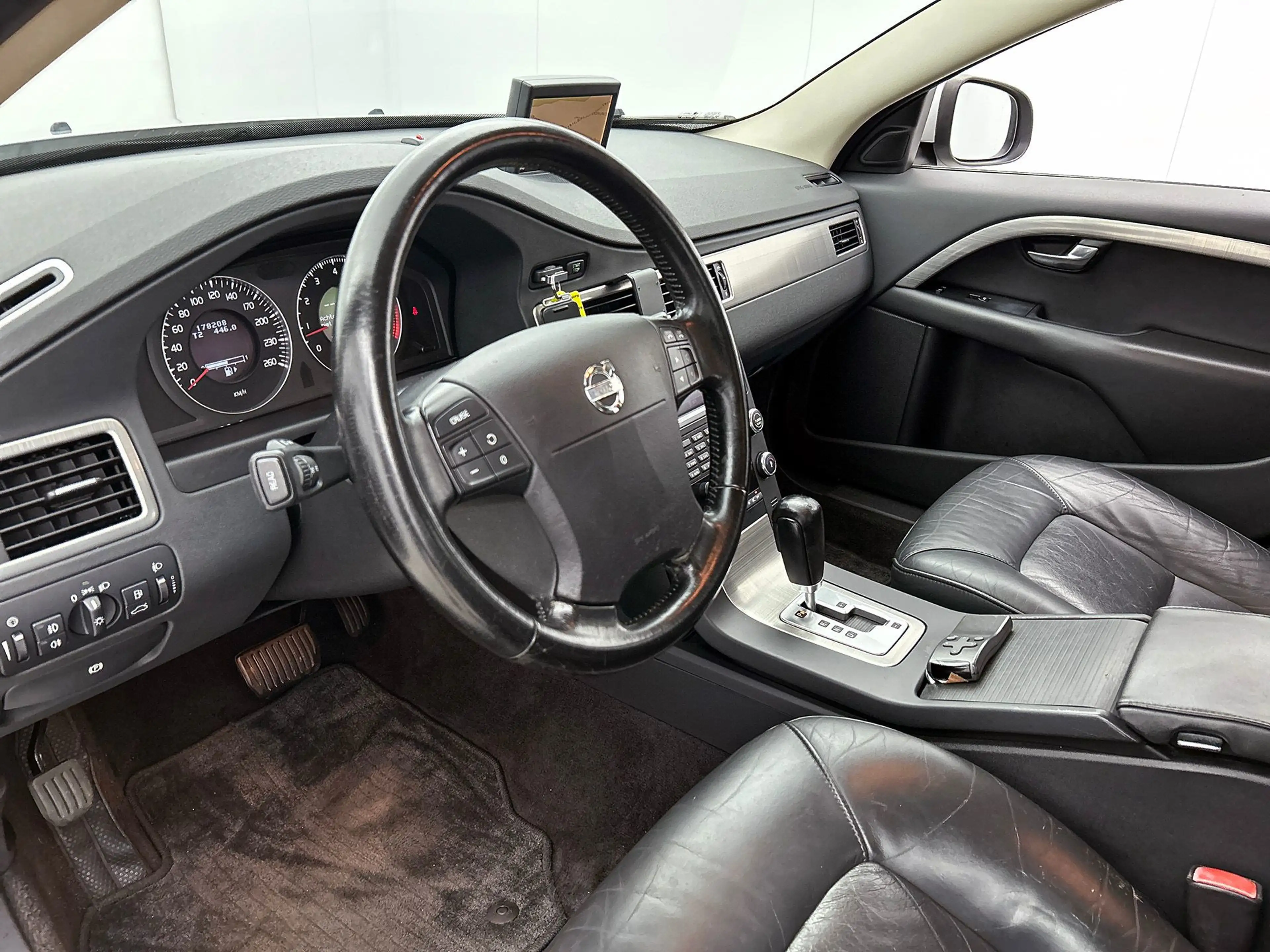Volvo S80 2.5 T Momentum Automaat | Cruise Control | Navigat — photo 14