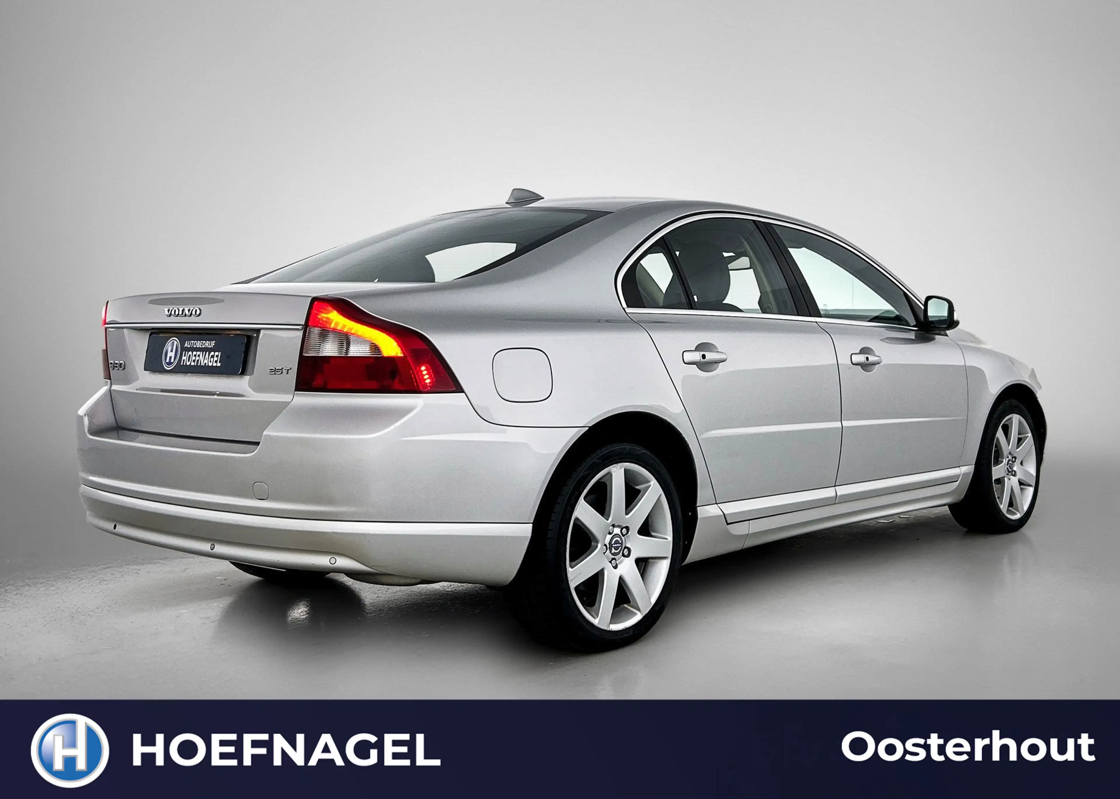 Volvo S80 2.5 T Momentum Automaat | Cruise Control | Navigat — photo 2
