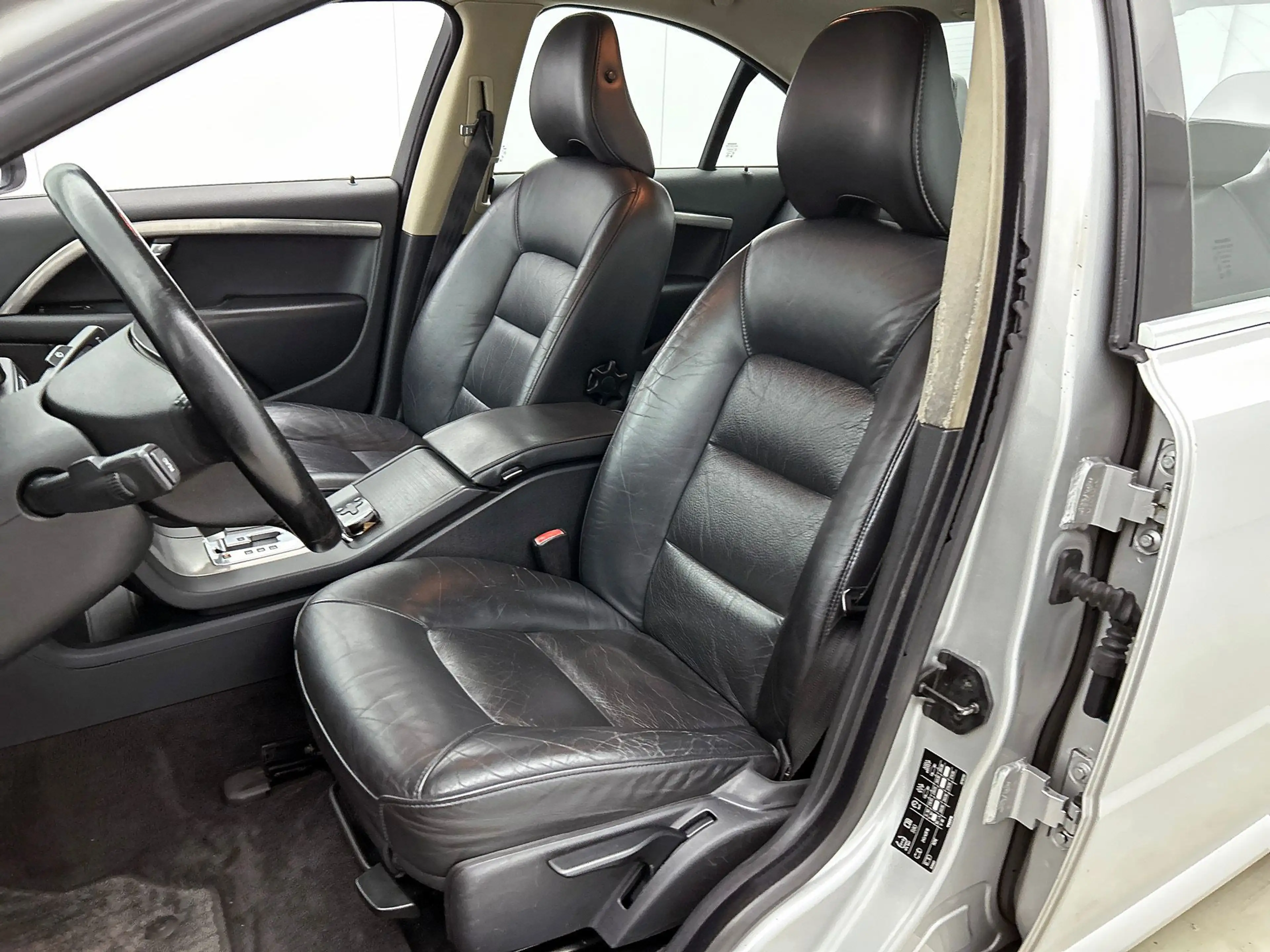 Volvo S80 2.5 T Momentum Automaat | Cruise Control | Navigat — photo 4