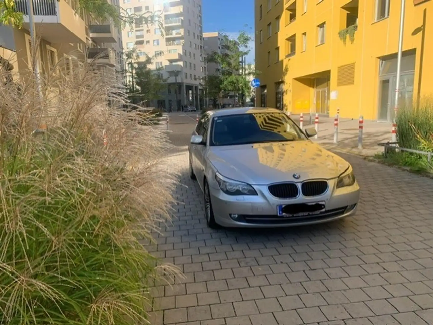 BMW 520 520d LIMOUSINE Argent - 1