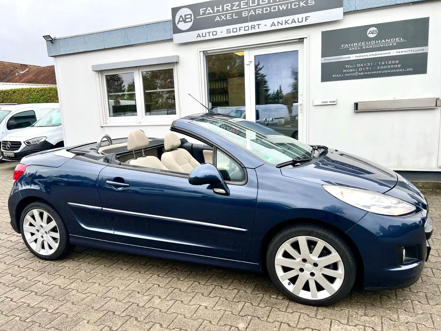 Peugeot 207 CC 120 VTi Aut.  Allure / Leder /Navi / JBL Blau - 1