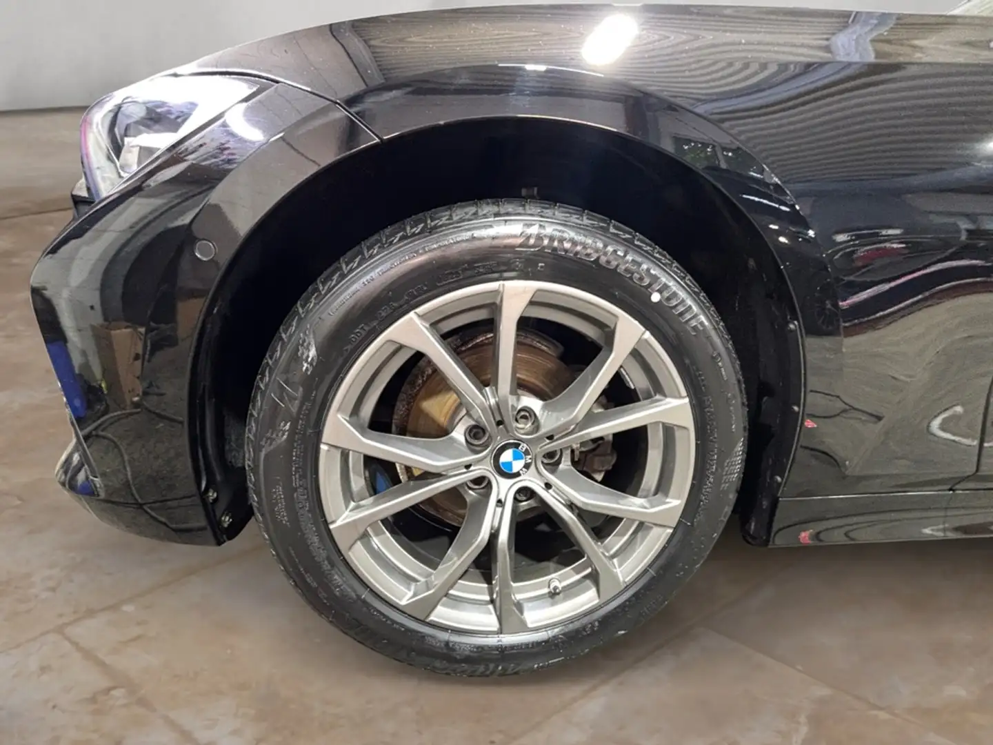 BMW 318 d Touring Sport Line + GARANTIE Schwarz - 2