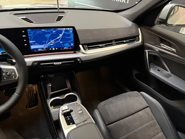 BMW X1 view 13