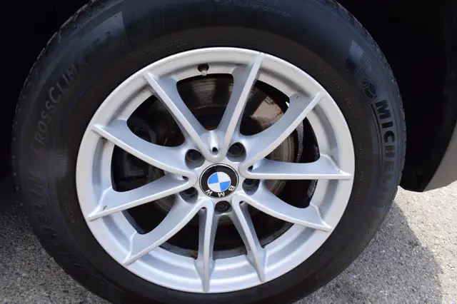 BMW X3 view 10