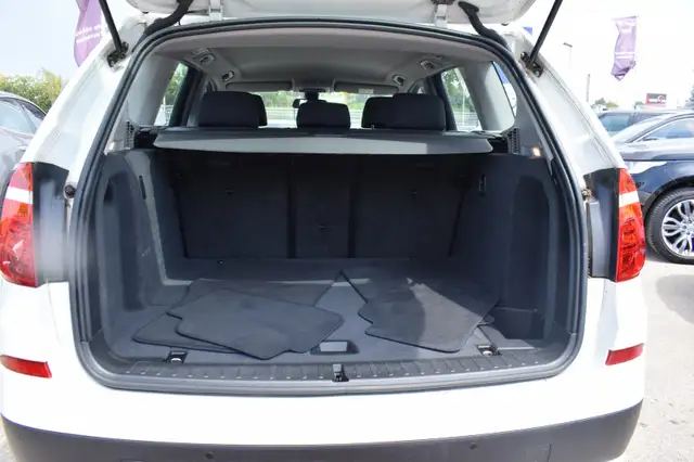 BMW X3 view 9