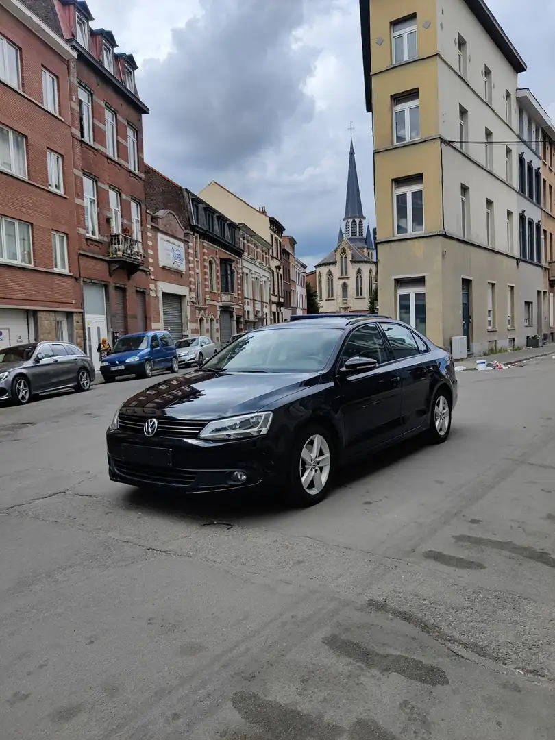 Volkswagen Jetta 1.6 TDI Blue Motion Technology - 1