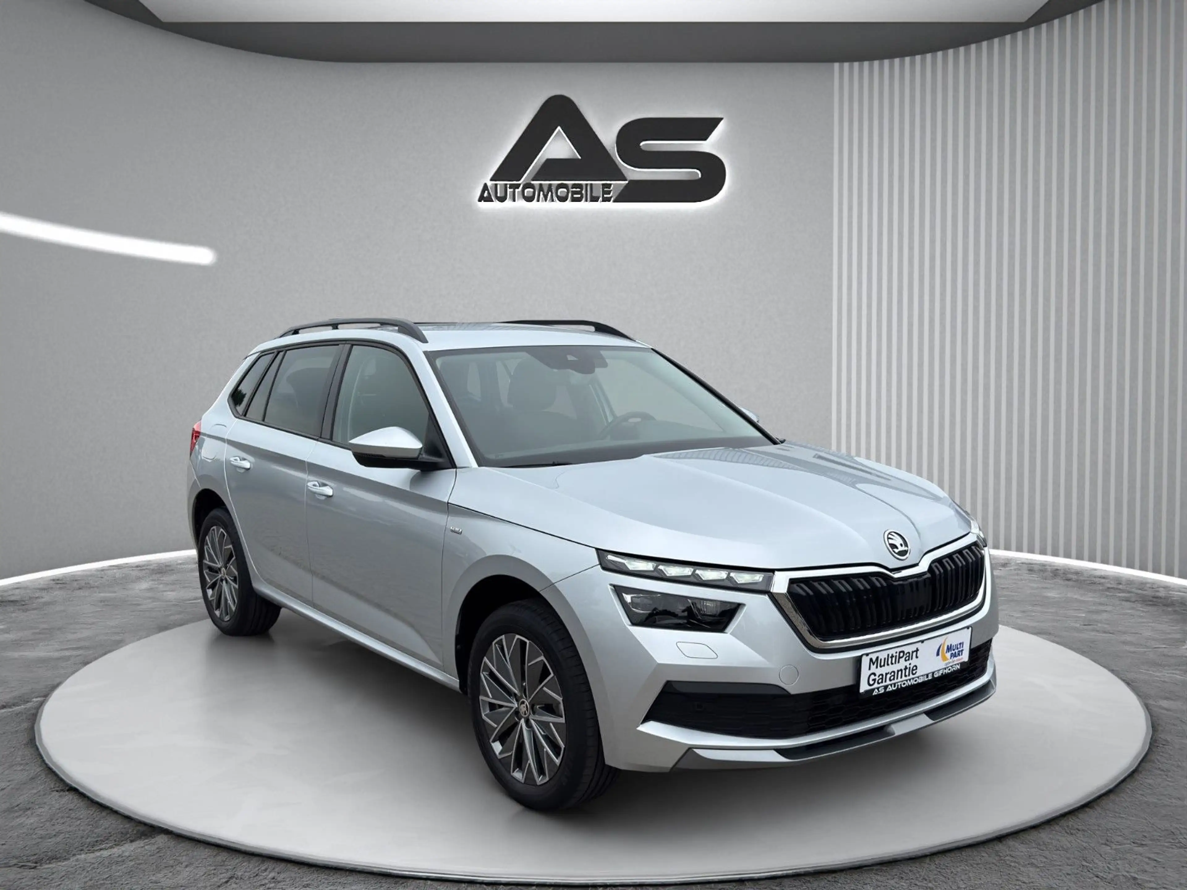Skoda Kamiq 1.0 TSI Tour Navi R.Kamera Virtual AHK LED