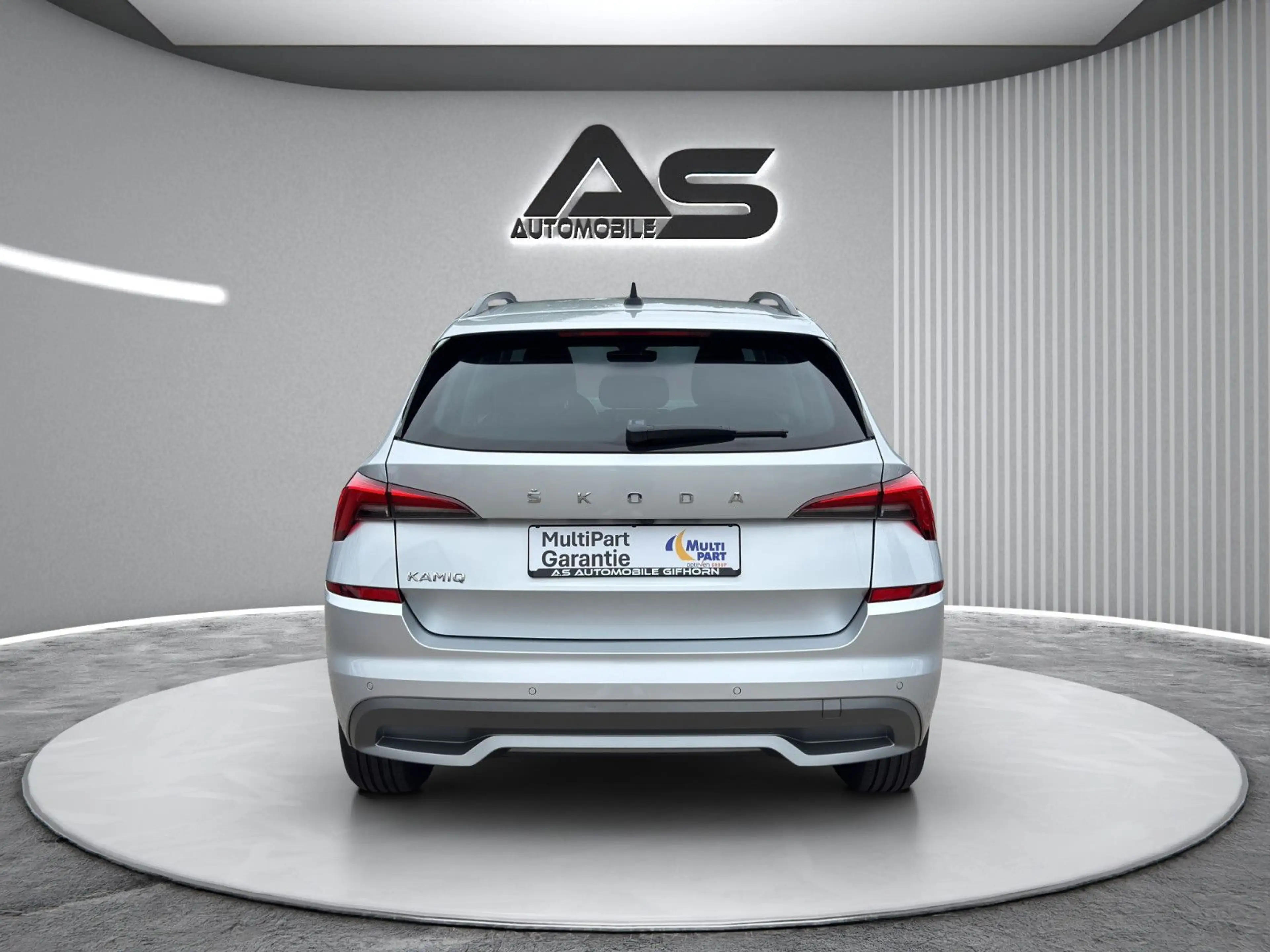 Skoda Kamiq 1.0 TSI Tour Navi R.Kamera Virtual AHK LED — photo 6
