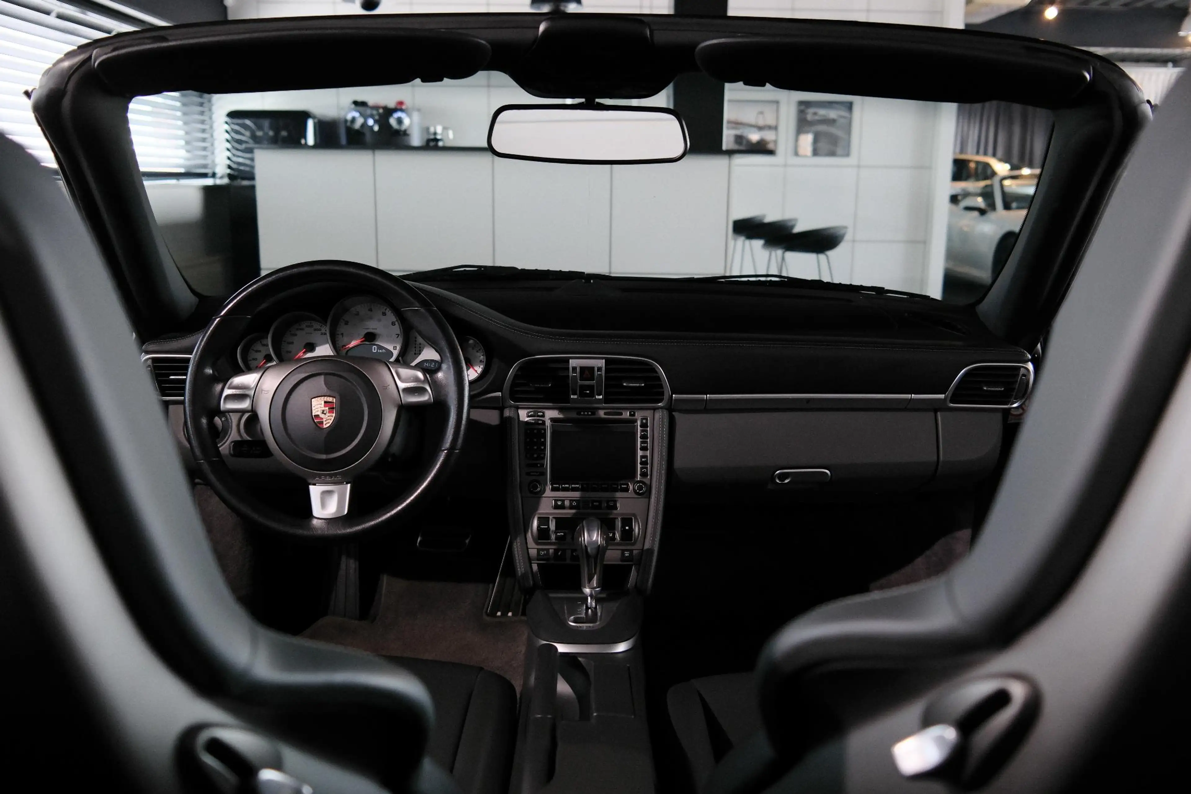 Porsche 997 Cabrio 3.8 Carrera S — photo 12