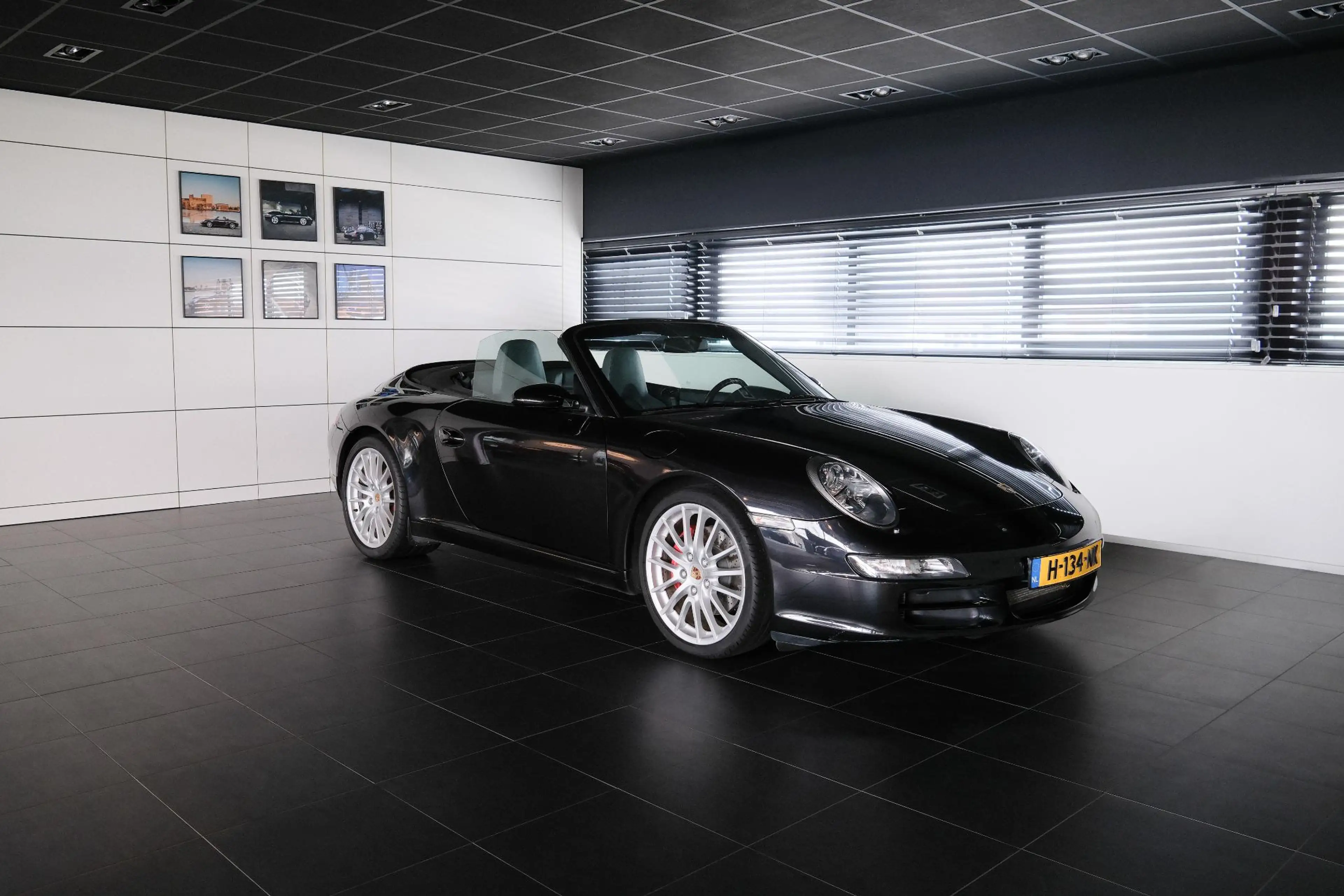 Porsche 997 Cabrio 3.8 Carrera S — photo 5
