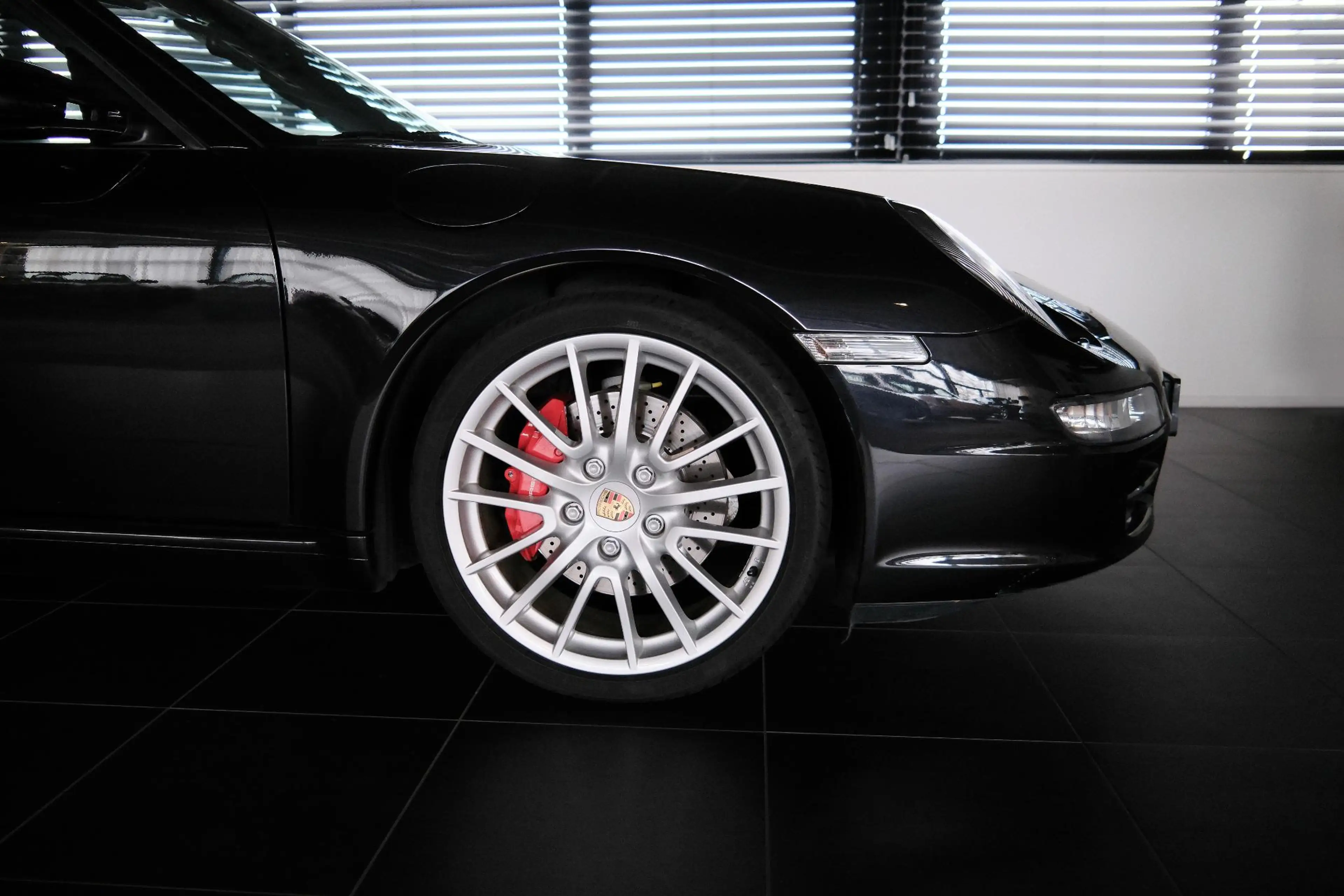 Porsche 997 Cabrio 3.8 Carrera S — photo 9