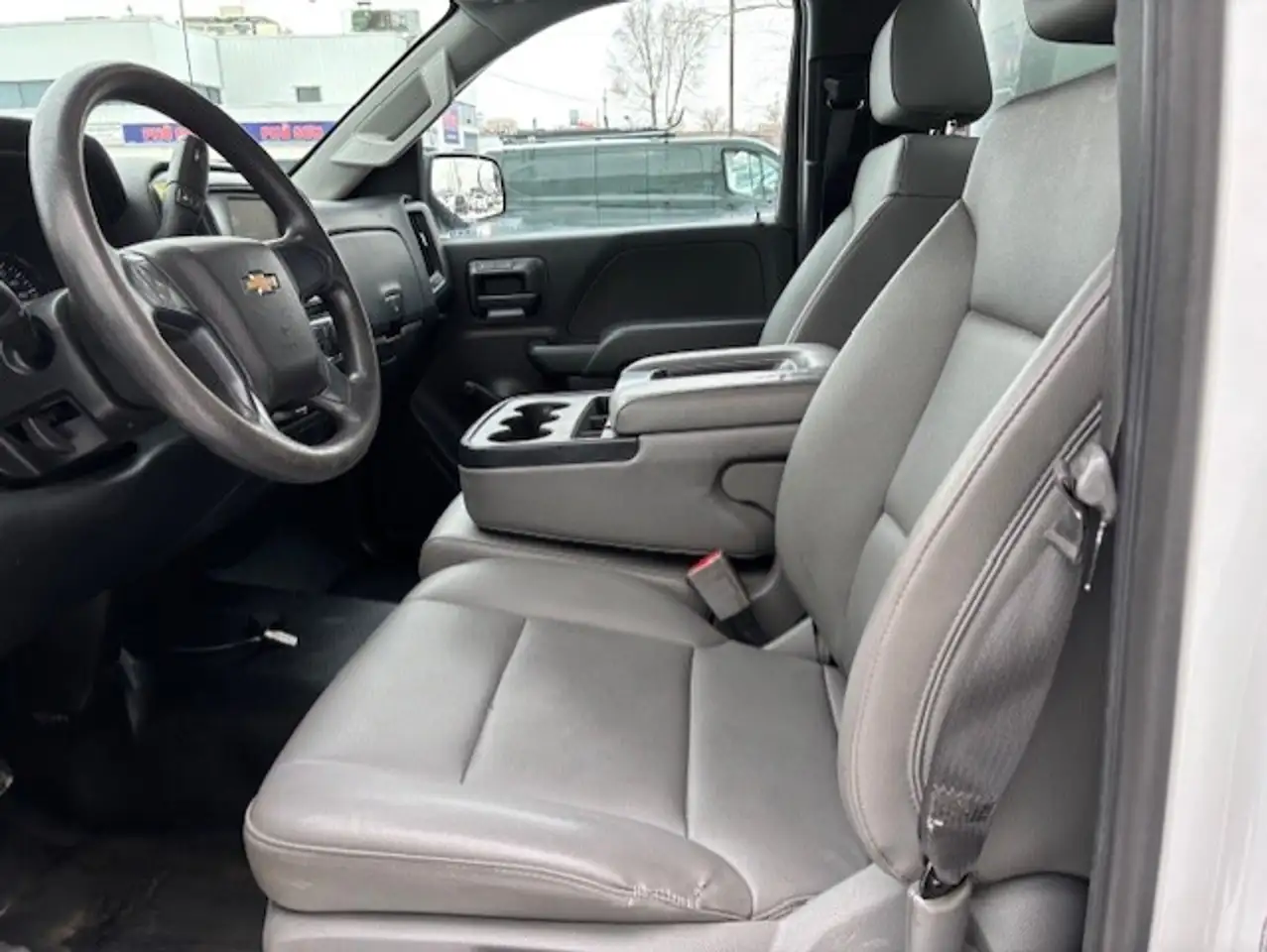 Chevrolet Silverado 1500 снимка Chevrolet Silverado 1500