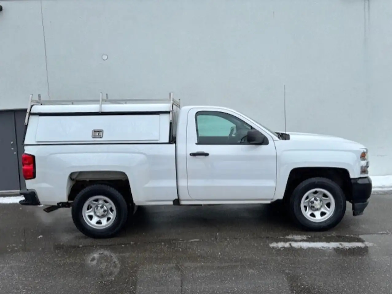 Chevrolet Silverado 1500 снимка Chevrolet Silverado 1500