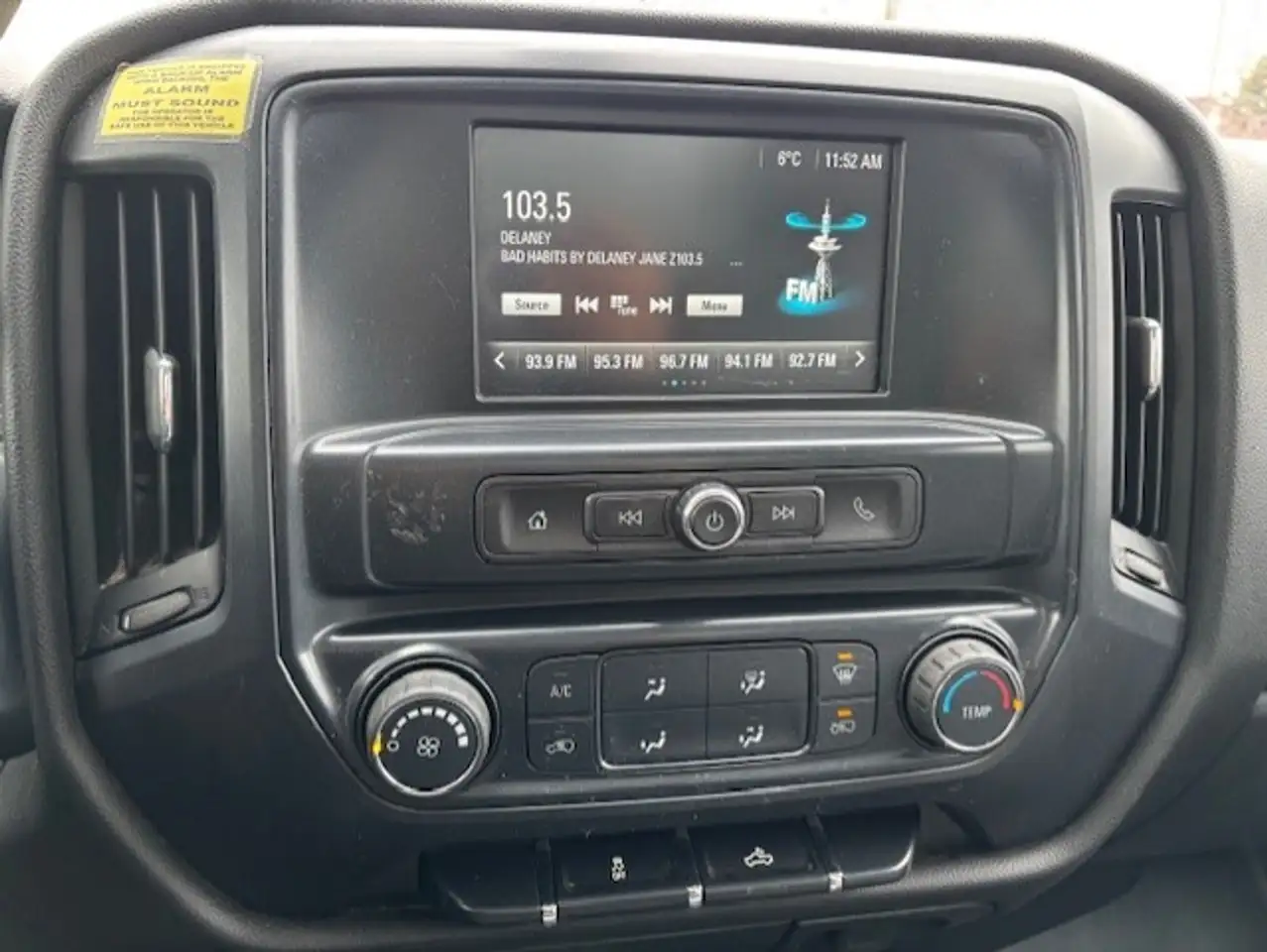 Chevrolet Silverado 1500 снимка Chevrolet Silverado 1500