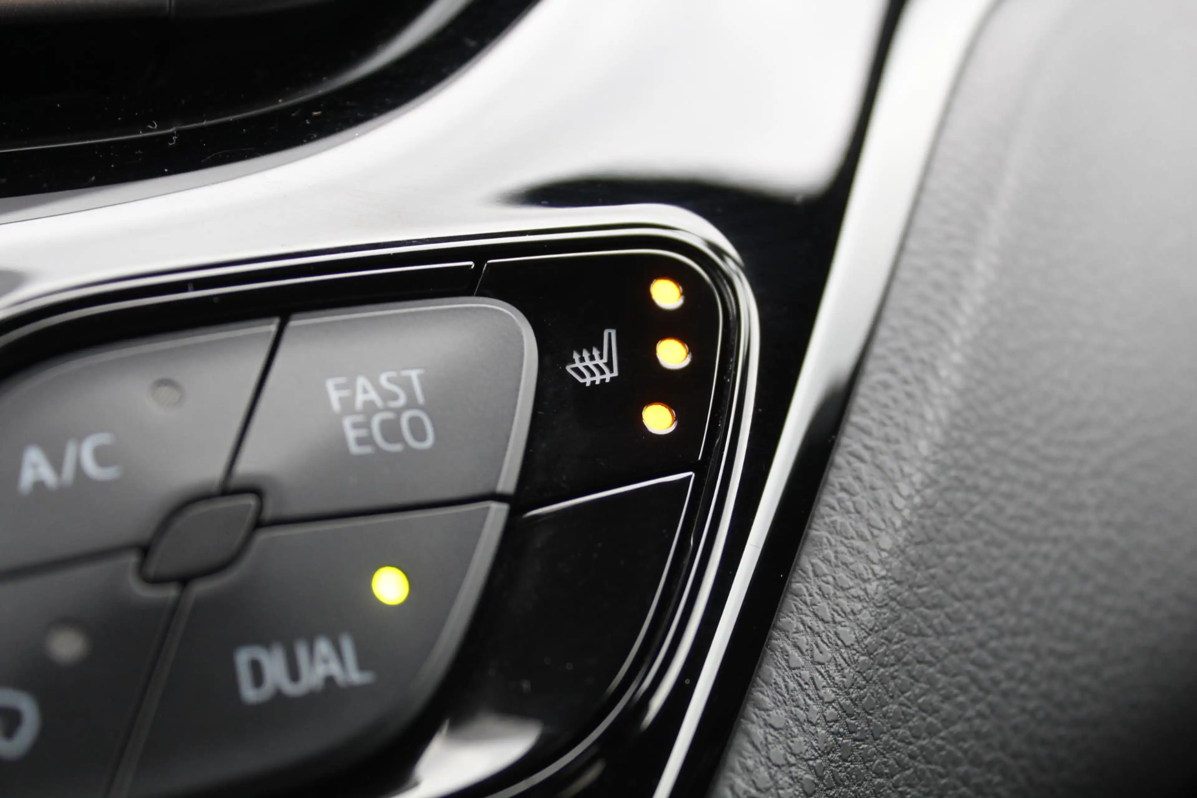 Toyota C-HR 1.8 Hybrid Executive Limited | Rijklaar | Stoel/st — photo 24