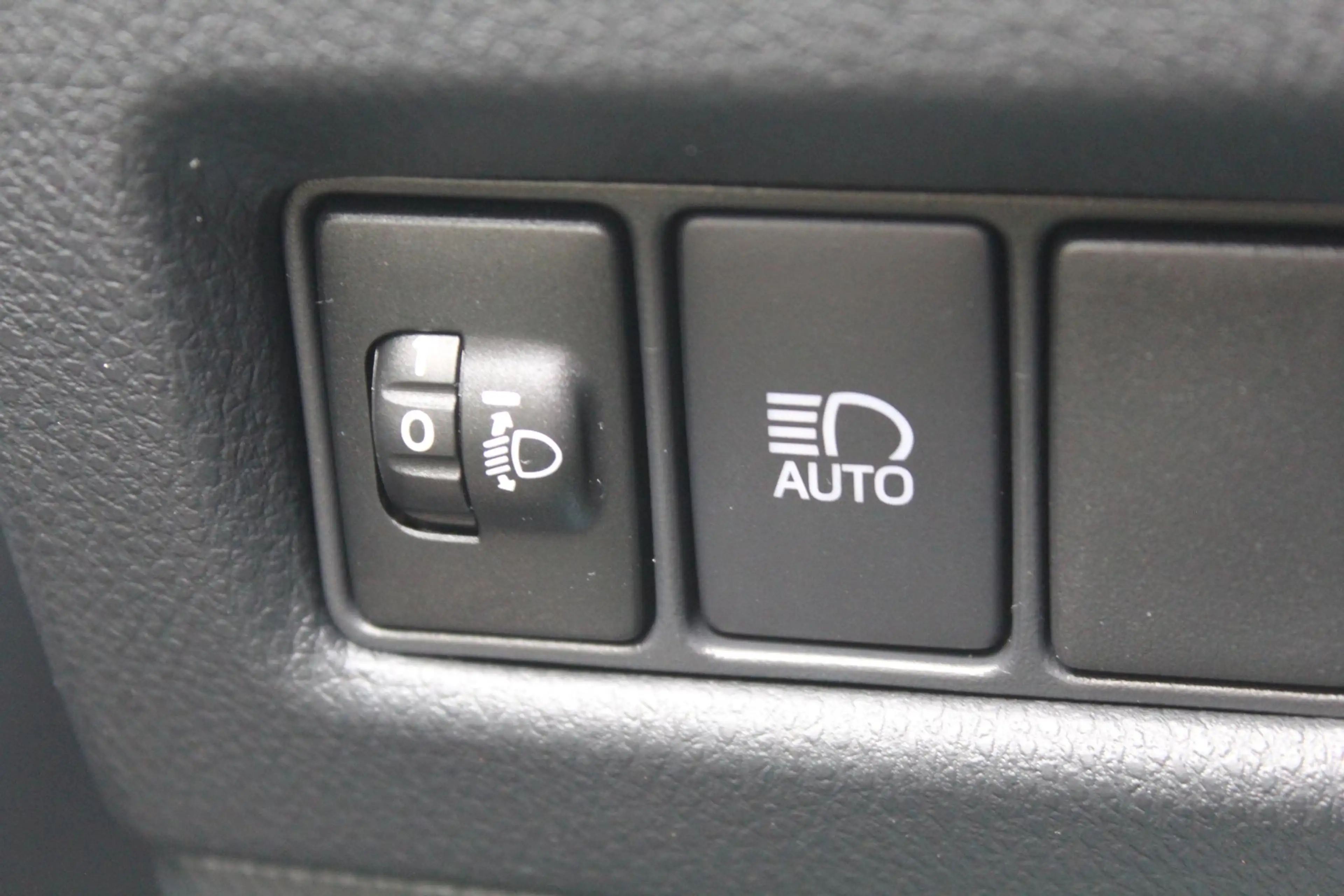 Toyota C-HR 1.8 Hybrid Executive Limited | Rijklaar | Stoel/st — photo 26