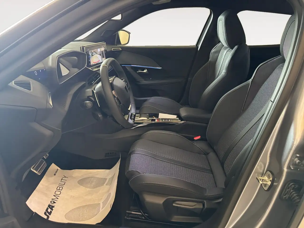 Peugeot 2008 Hybrid 145cv e-DCS6 GT auto 9
